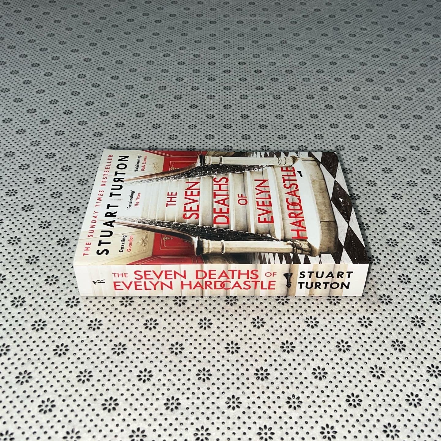 the seven deaths of evelyn hardcastle by stuart turton