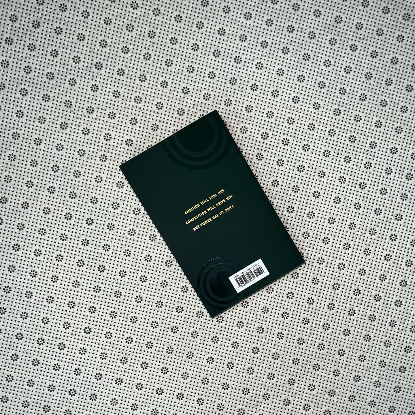 the ballad of songbirds and snakes by suzanne collins
