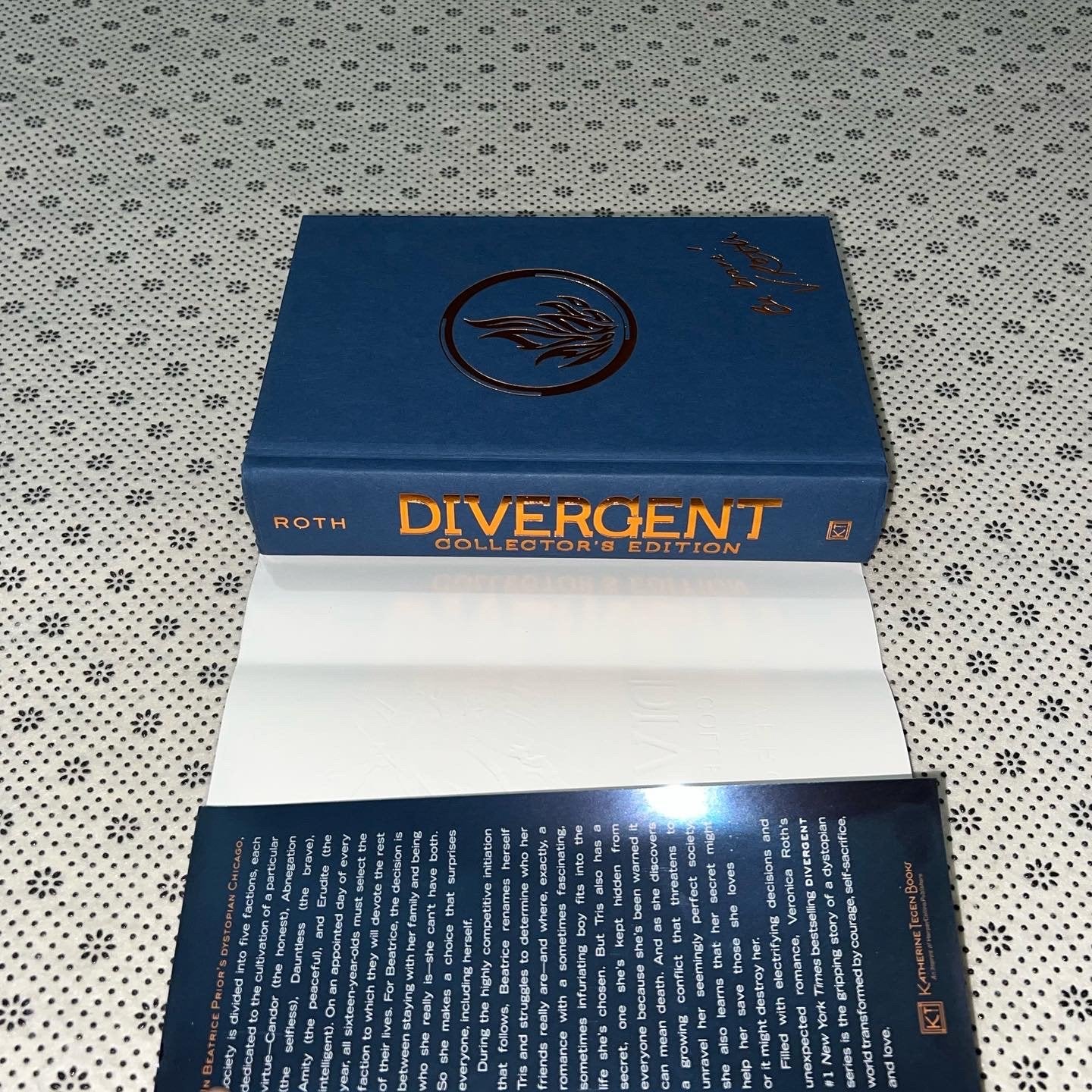 divergent divergent series book 1 collectors edition by veronica roth