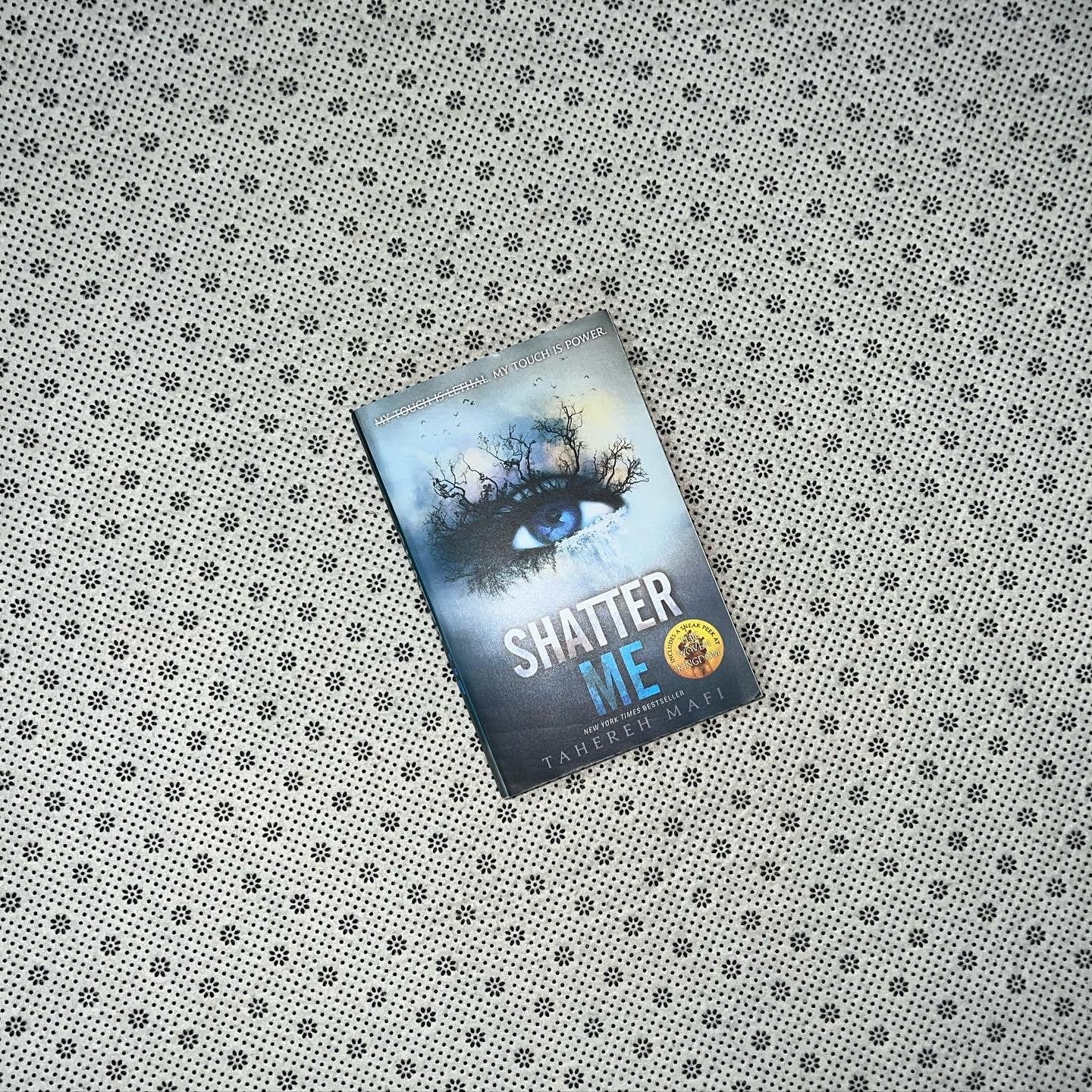 shatter me the shatter me series book 1 by tahereh mafi