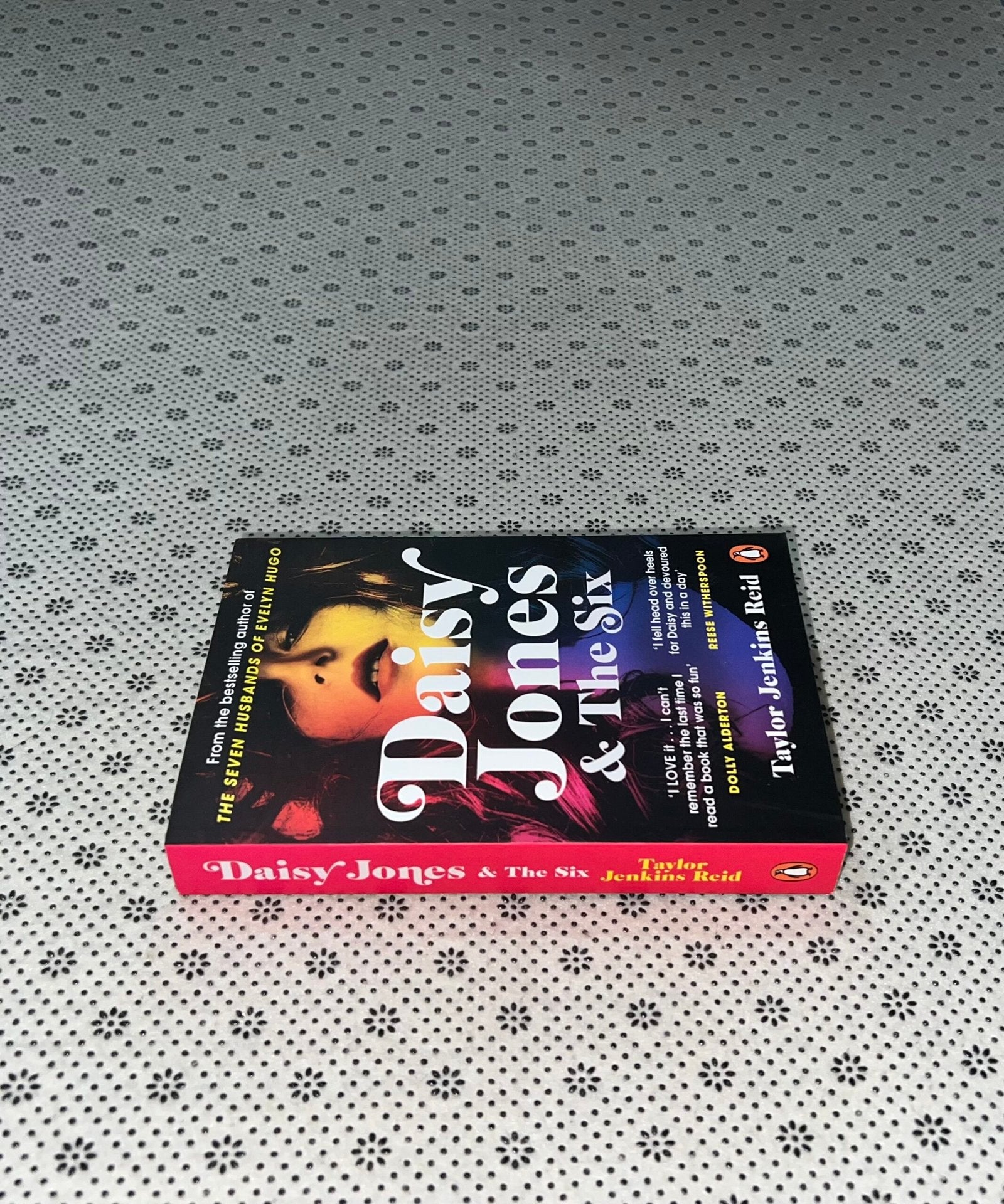 daisy jones the six new york times bestseller by taylor jenkins reid