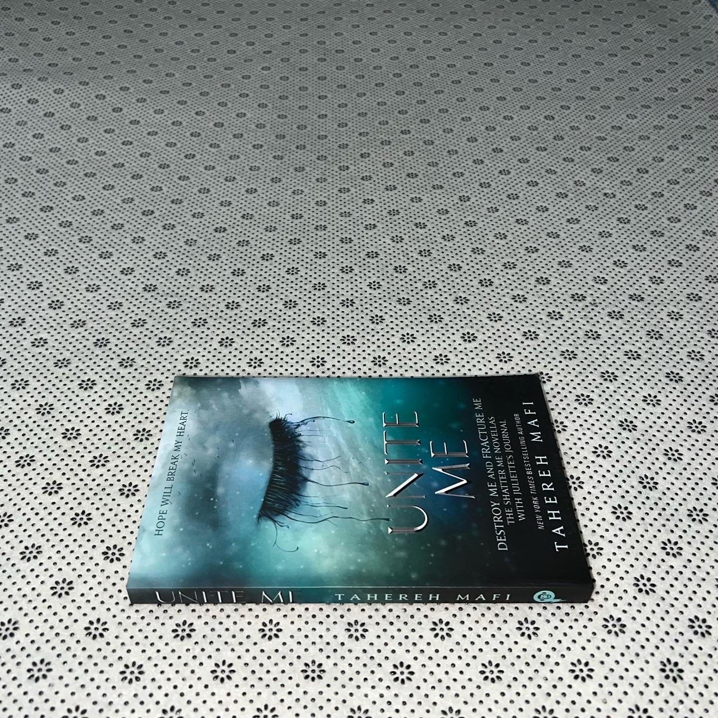 unite me shatter me novella by tahereh mafi