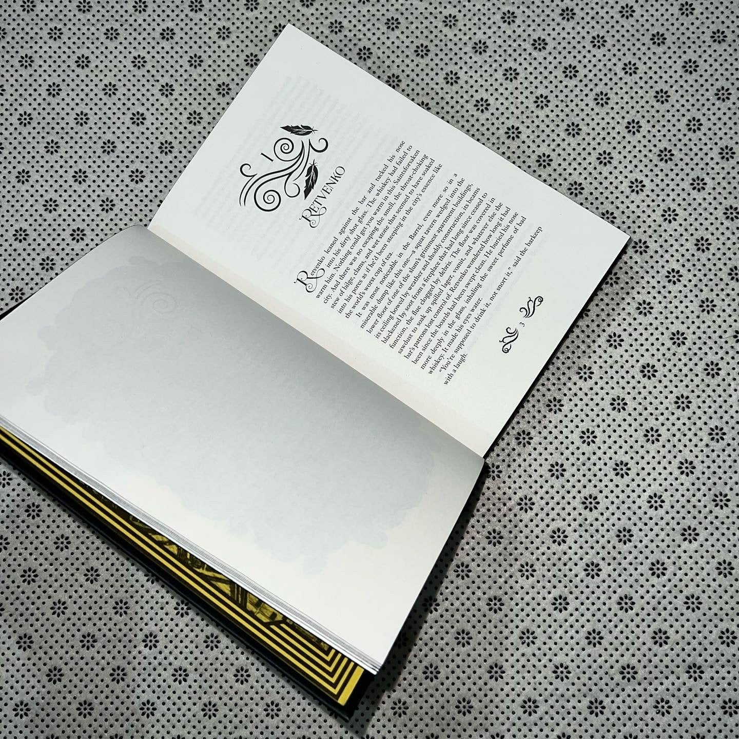 crooked kingdom six of crows series book 2 collectors edition by leigh bardugo