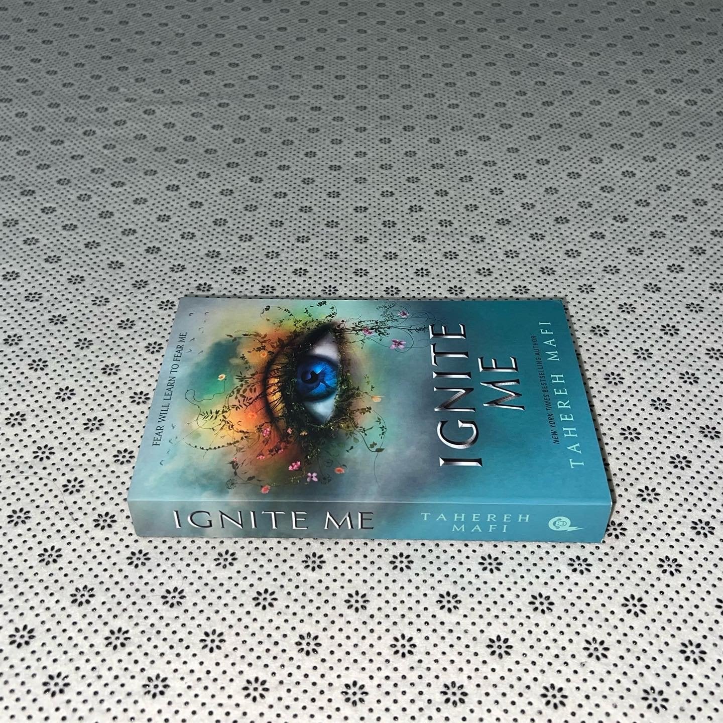 ignite me shatter me series book 3 by tahereh mafi