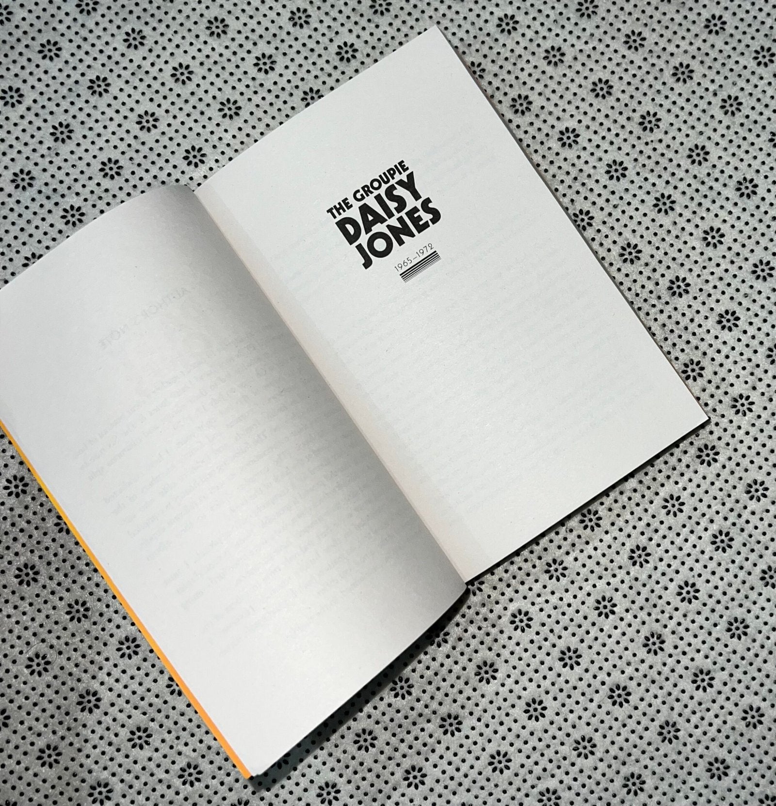 daisy jones the six new york times bestseller by taylor jenkins reid