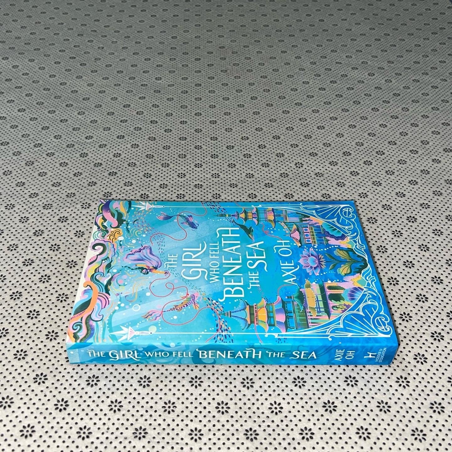 the girl who fell beneath the sea trade paperback edition by axie oh