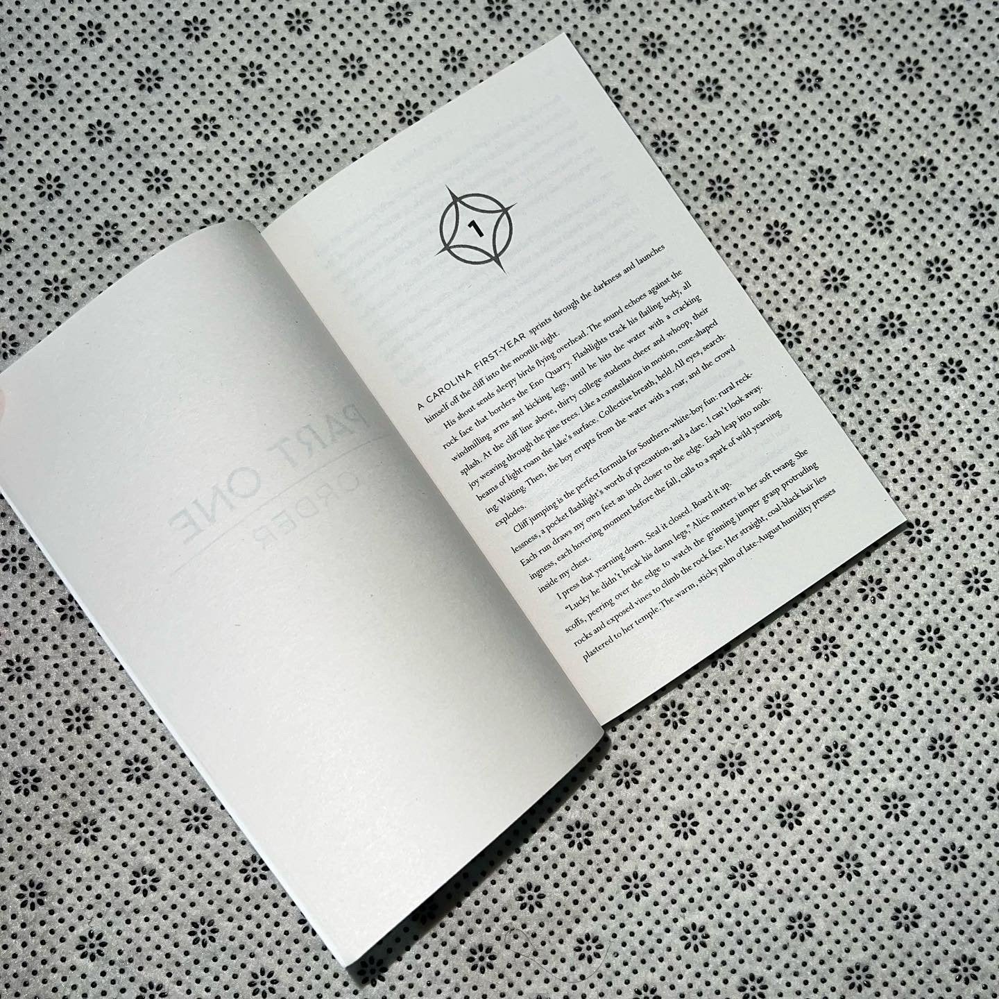 legendborn the legendborn cycle book 1 by tracy deonn