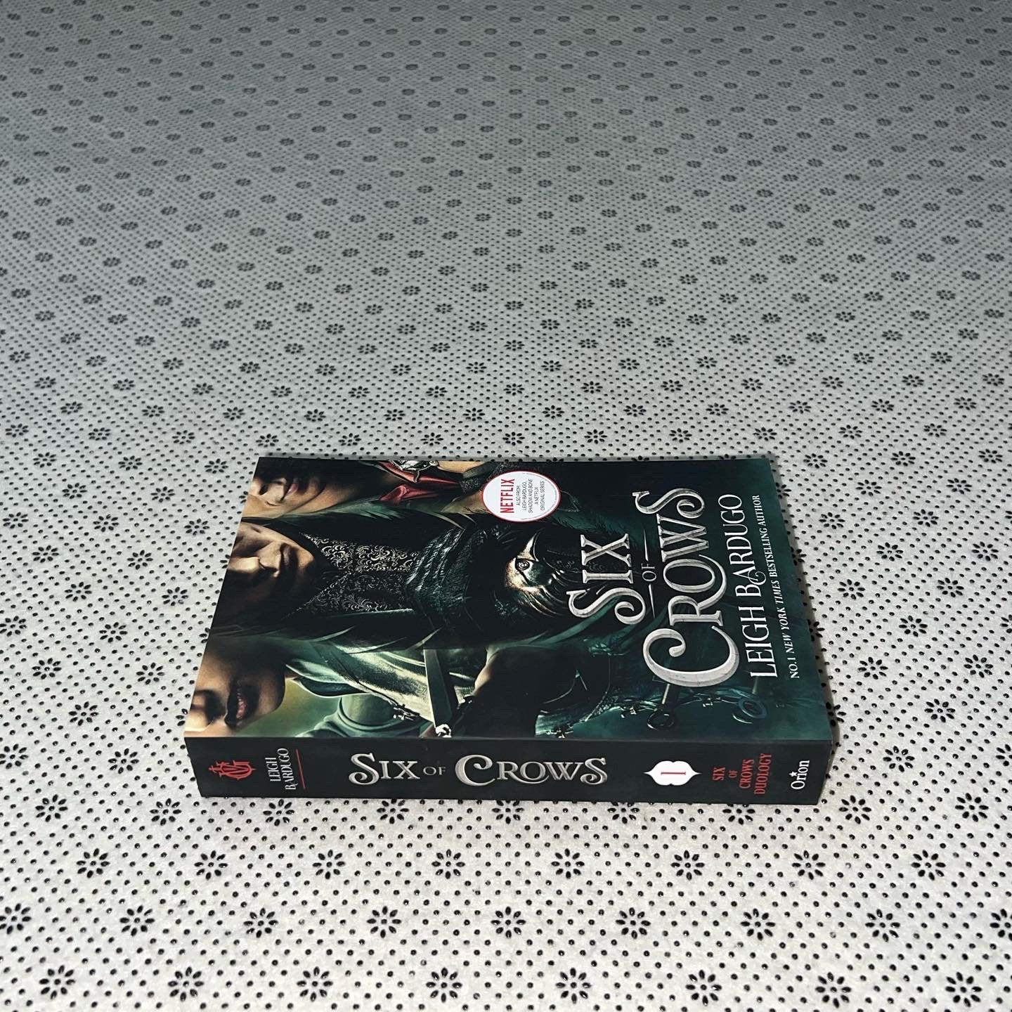 six of crows six of crows series book 1 tv tie in edition by leigh bardugo