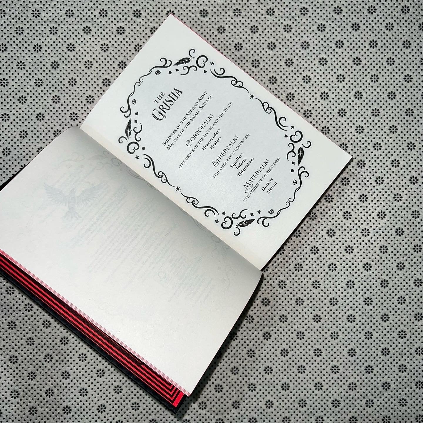 six of crows six of crows series book 1 collectors edition by leigh bardugo