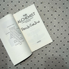 the alchemist by paulo coelho