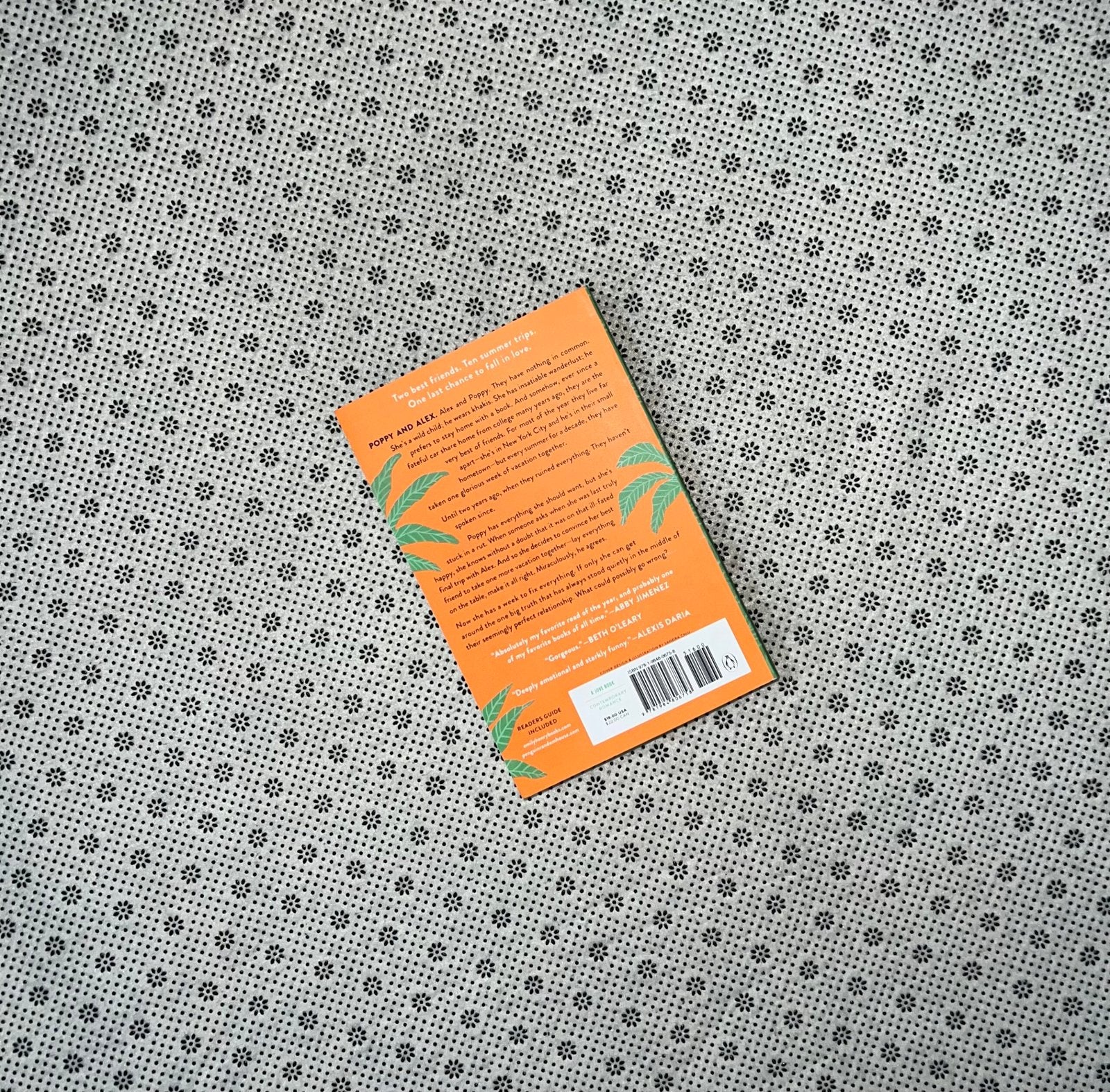 people we meet on vacation by emily henry