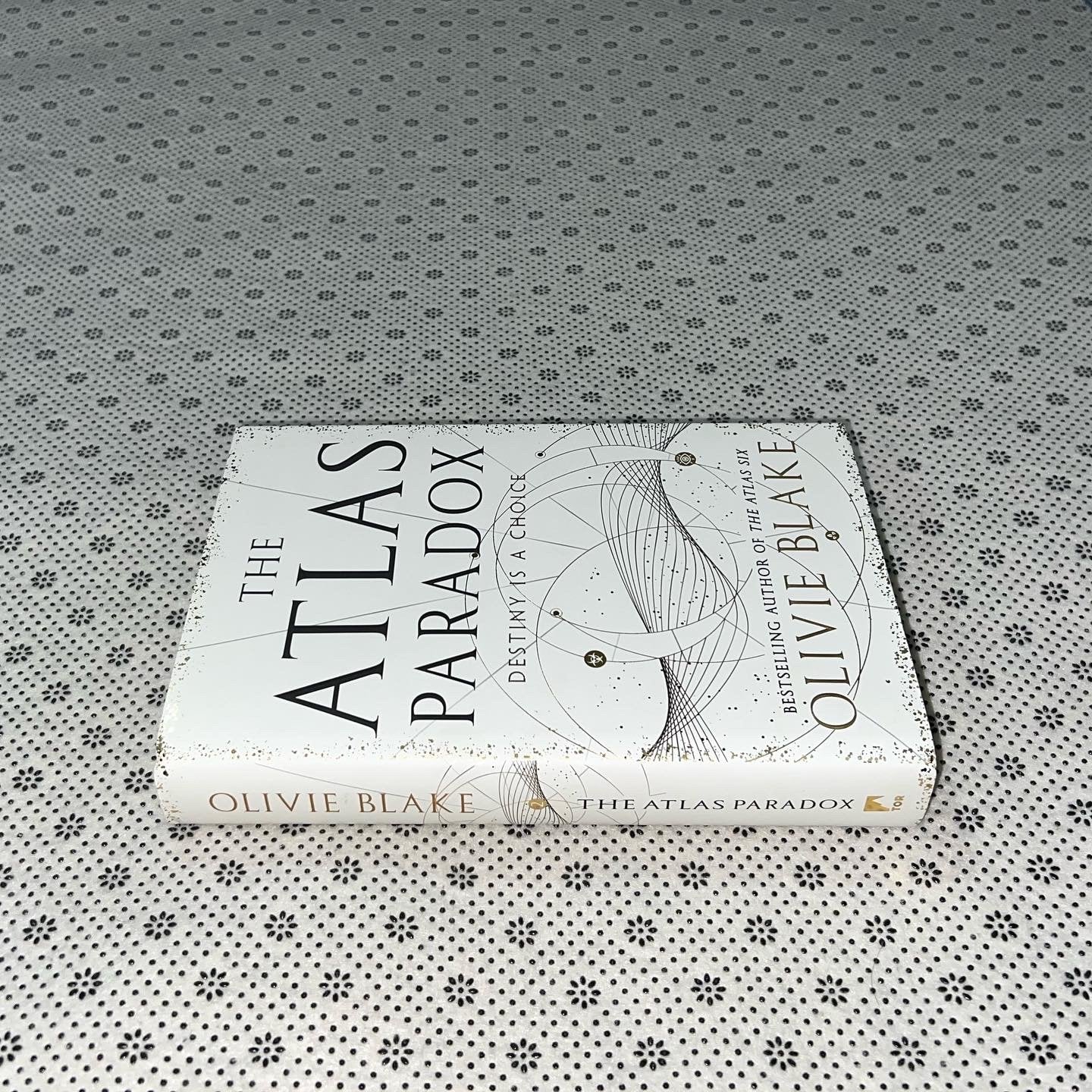 the atlas paradox atlas six series book 2 by olivie blake