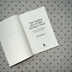 the subtle art of not giving a fuck by mark manson