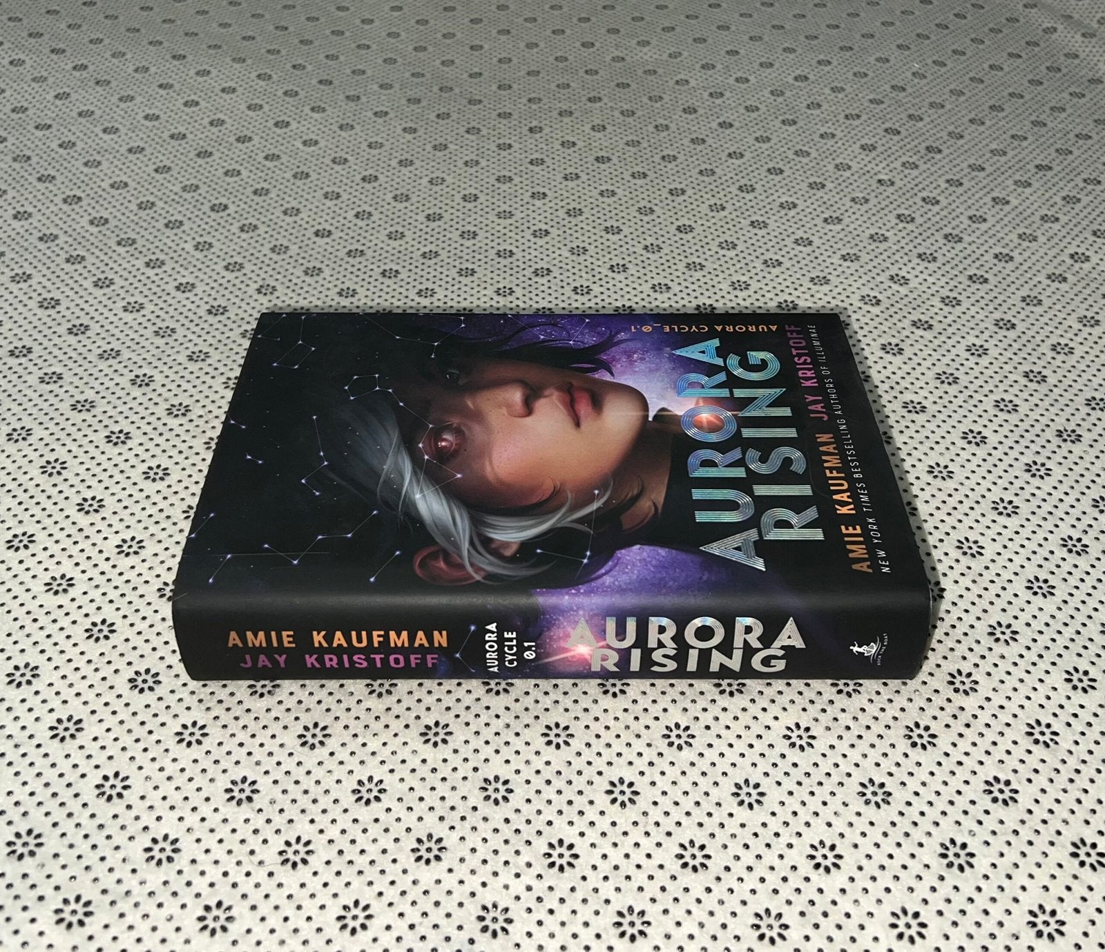 aurora rising the aurora cycle series book 1 by amie kaufman
