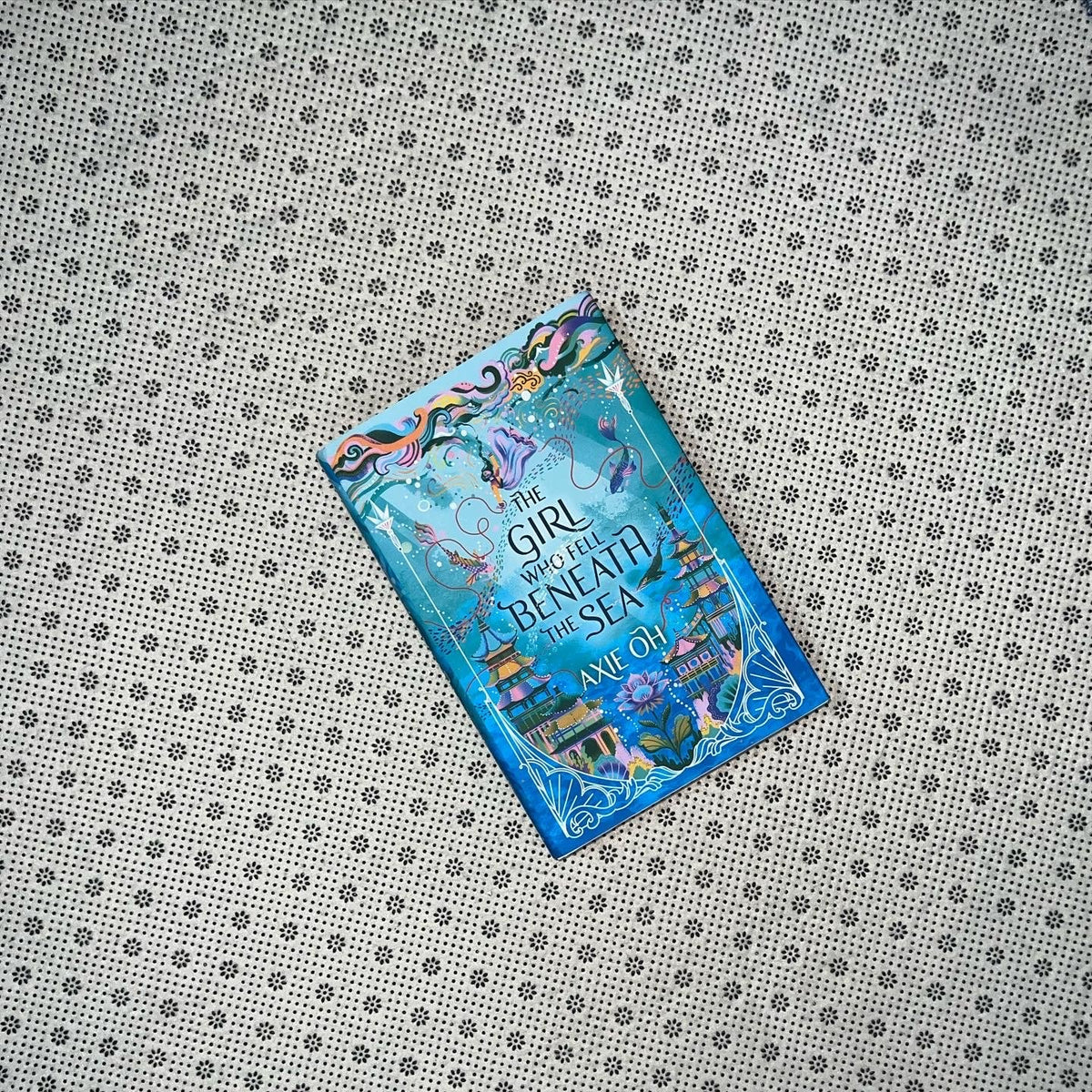 the girl who fell beneath the sea by axie oh