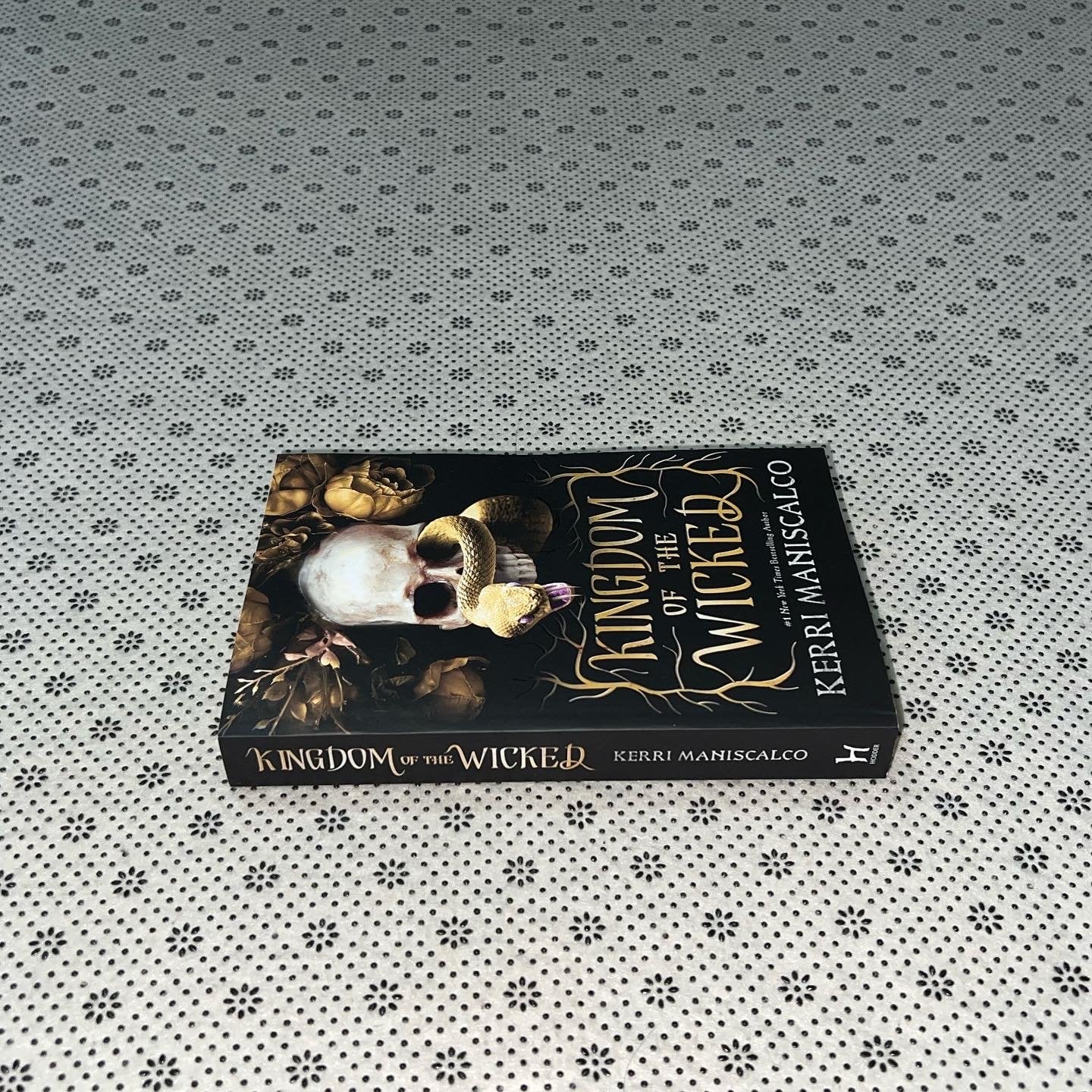 kingdom of the wicked kingdom of the wicked series book 1 by kerri maniscalco
