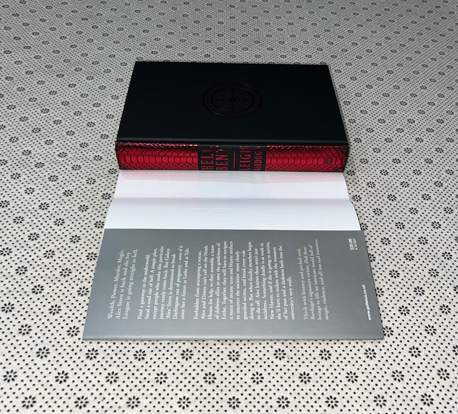 hell bent alex stern series book 2 dust jacket edition by leigh bardugo