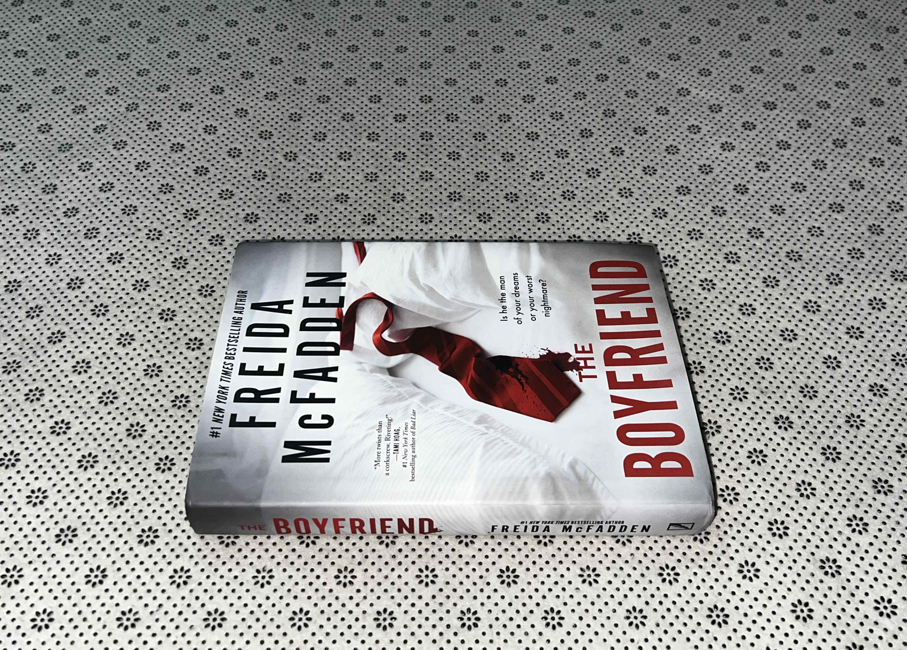 THE BOYFRIEND by Freida Mcfadden