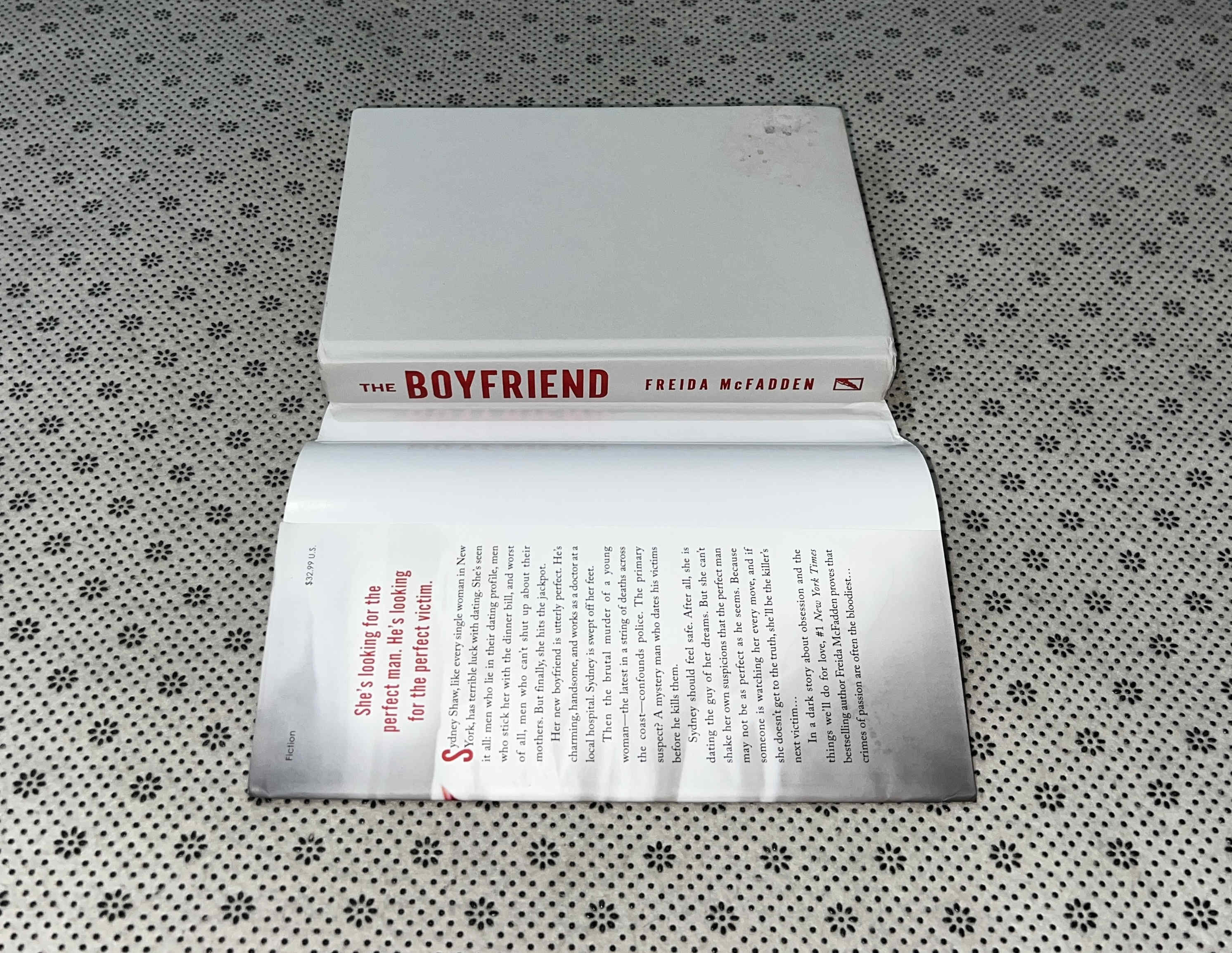 THE BOYFRIEND by Freida Mcfadden