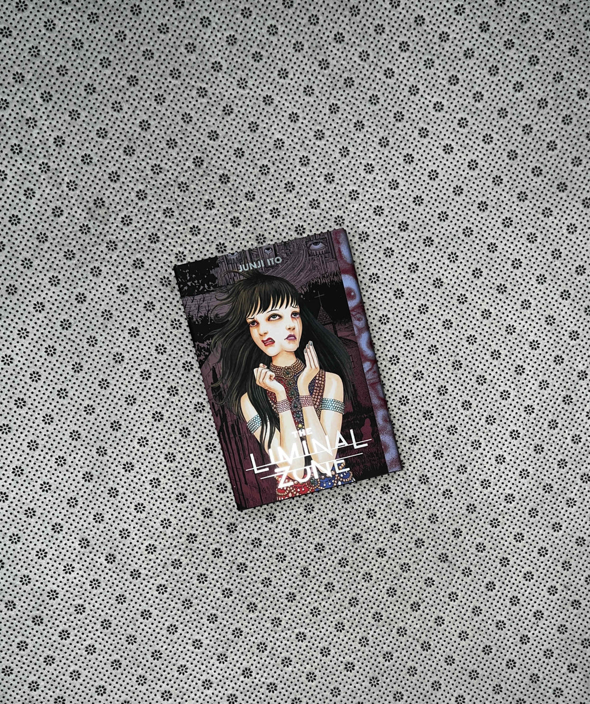 LIMINAL ZONE: (Volume 1) by Junji Ito