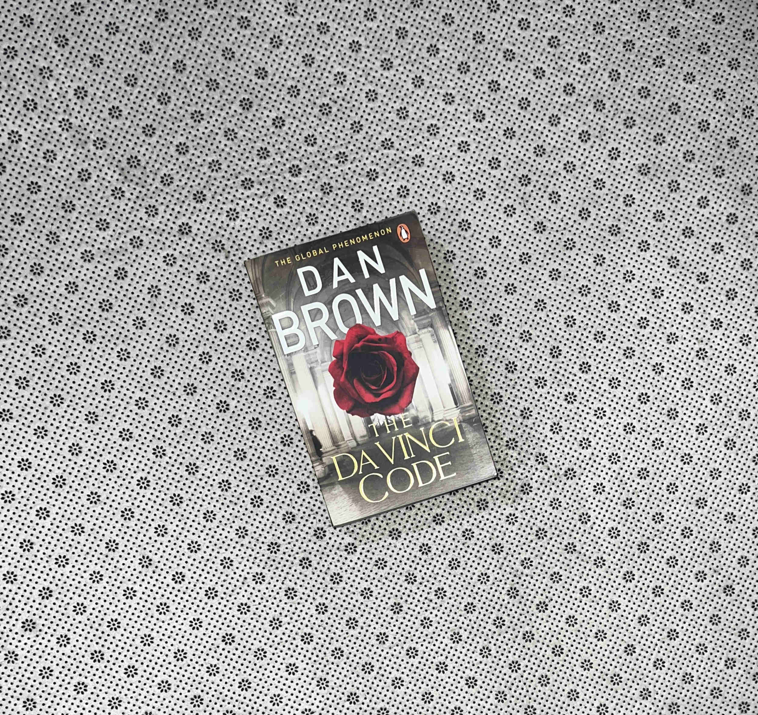 THE DA VINCI CODE: Robert Langdon Series (Book 2) by Dan Brown