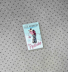 THE MISTAKE: Off Campus Series (Book 2) by Elle Kennedy