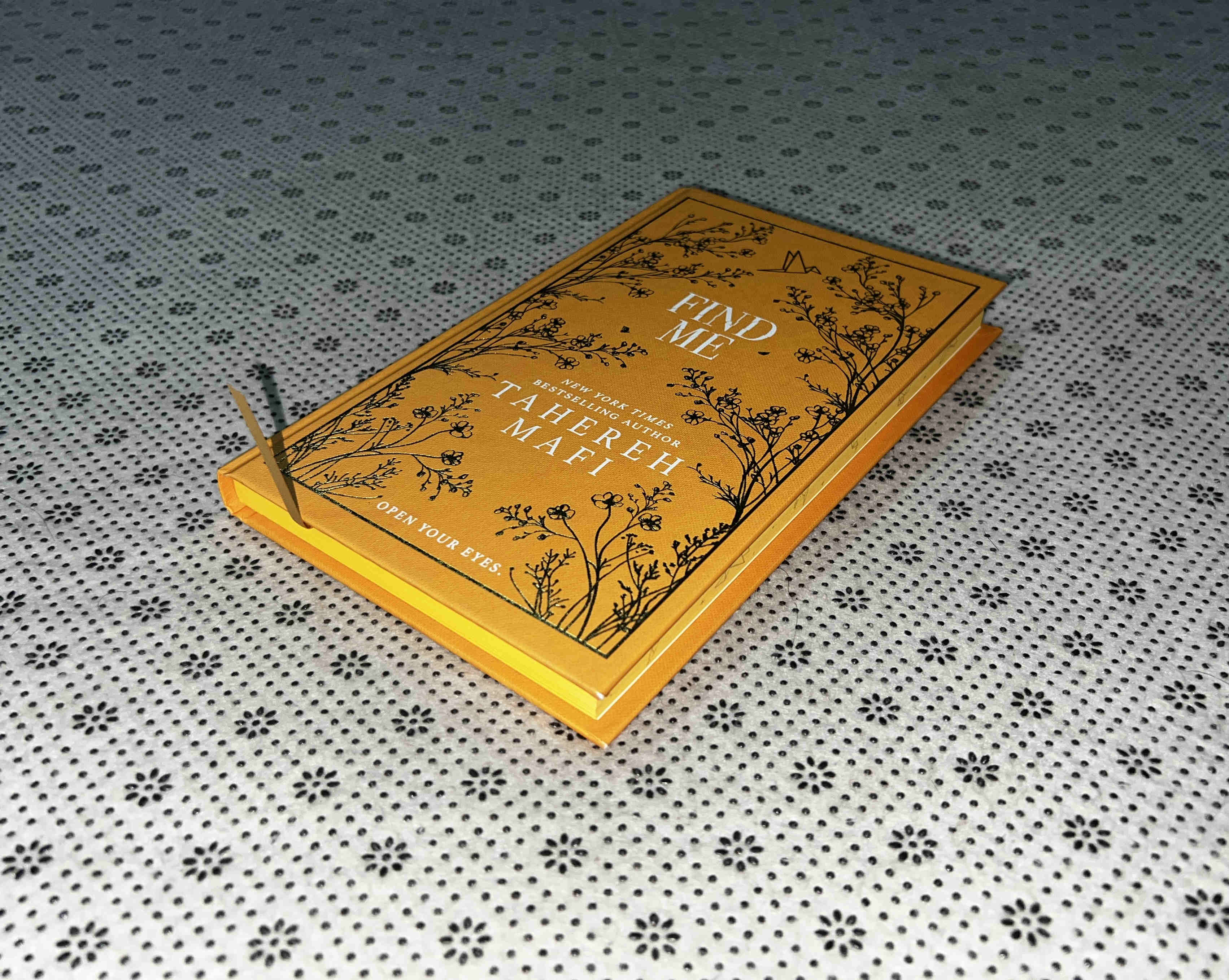 FIND ME: Shatter Me Novella (Collectors Edition) by Tahereh Mafi
