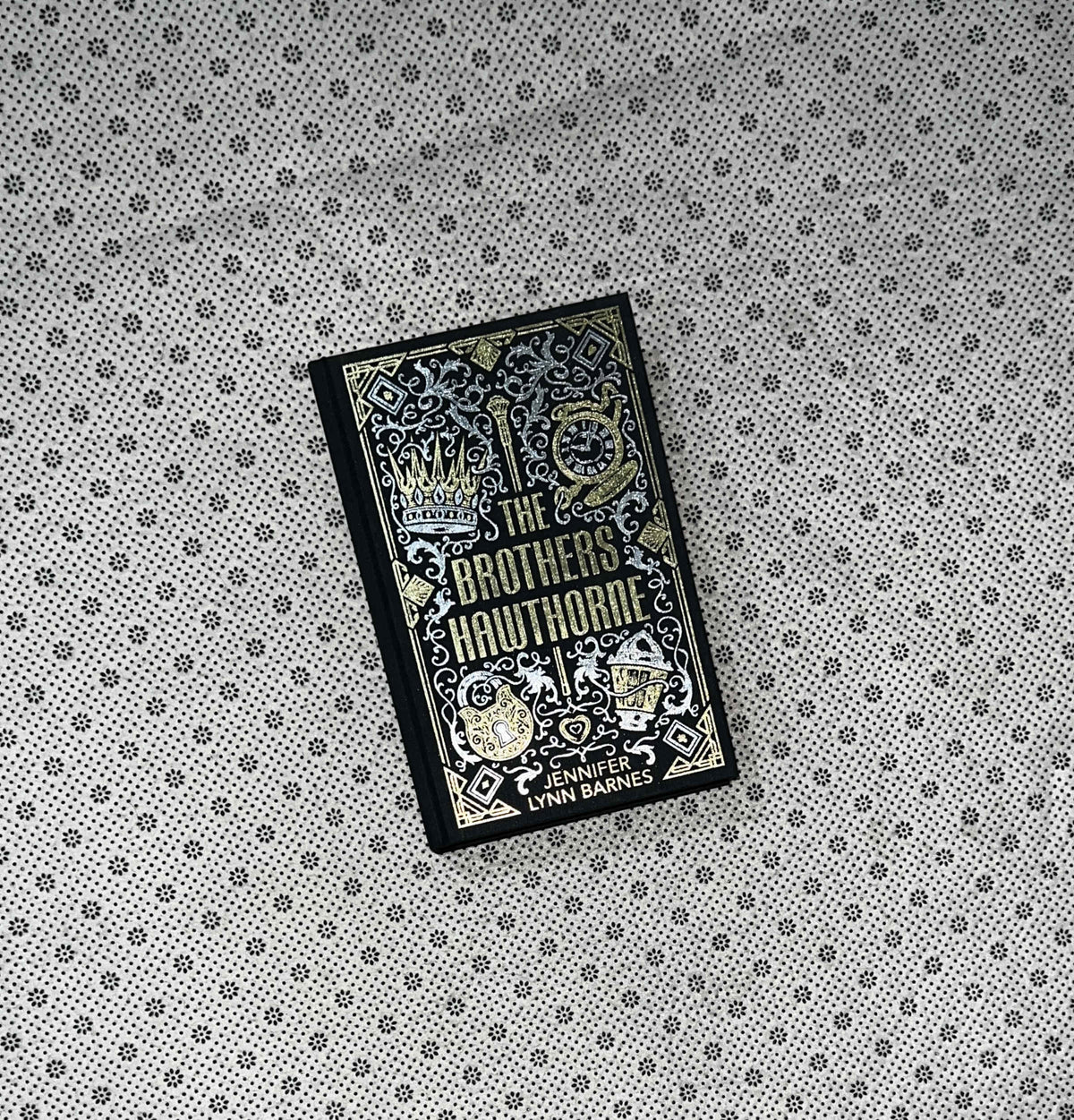 THE BROTHERS HAWTHORNE by Jennifer Lynn Barnes