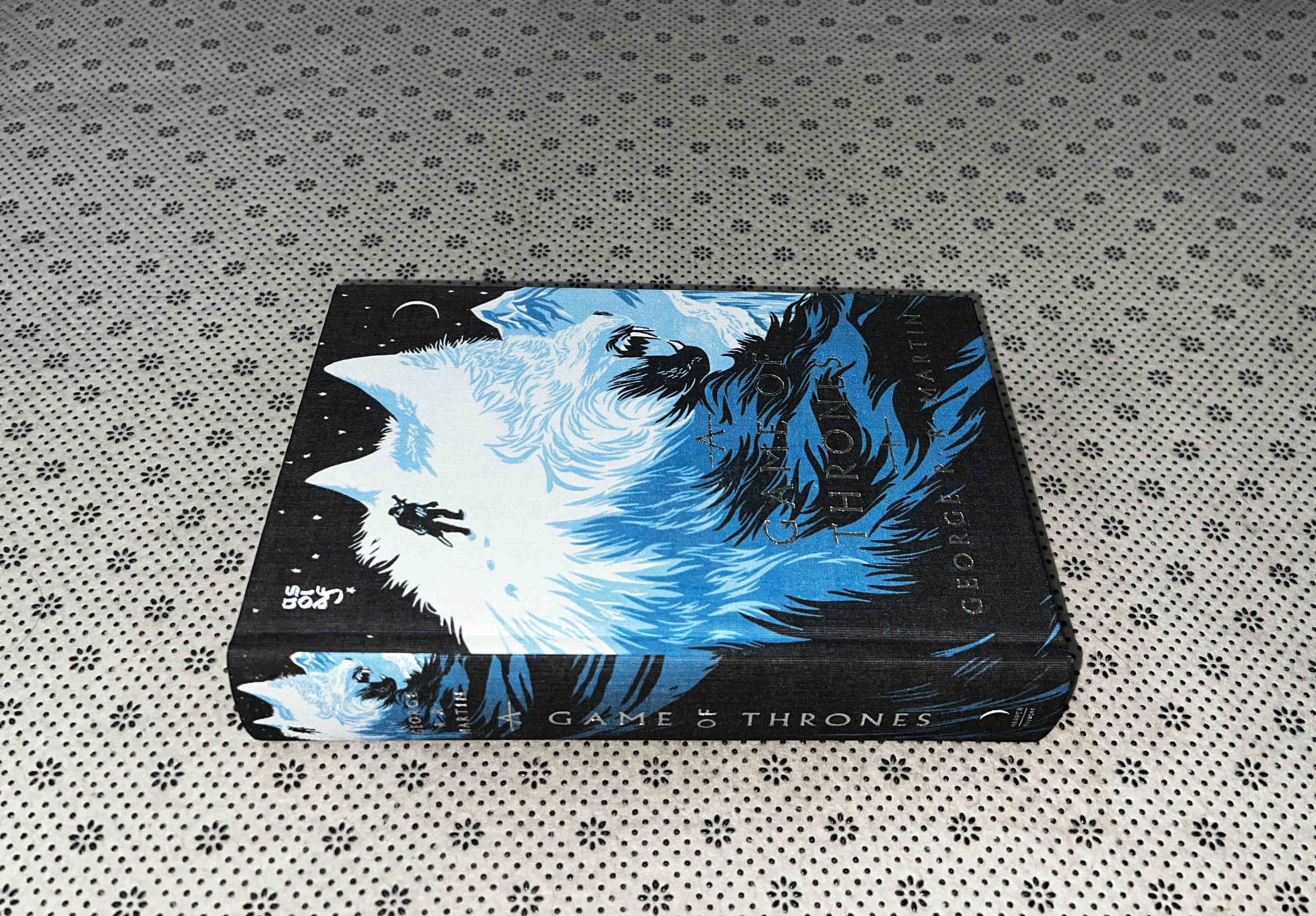 A GAME OF THRONES: A Song Of Ice and Fire Series (Book 1) (Clothbound Edition) by George R.r. Martin