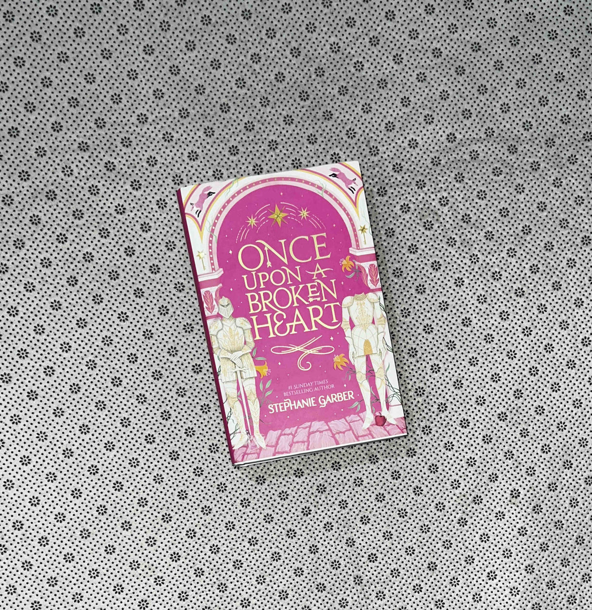 ONCE UPON A BROKEN HEART: Once Upon a Broken Heart Series (Book 1) by Stephanie Garber