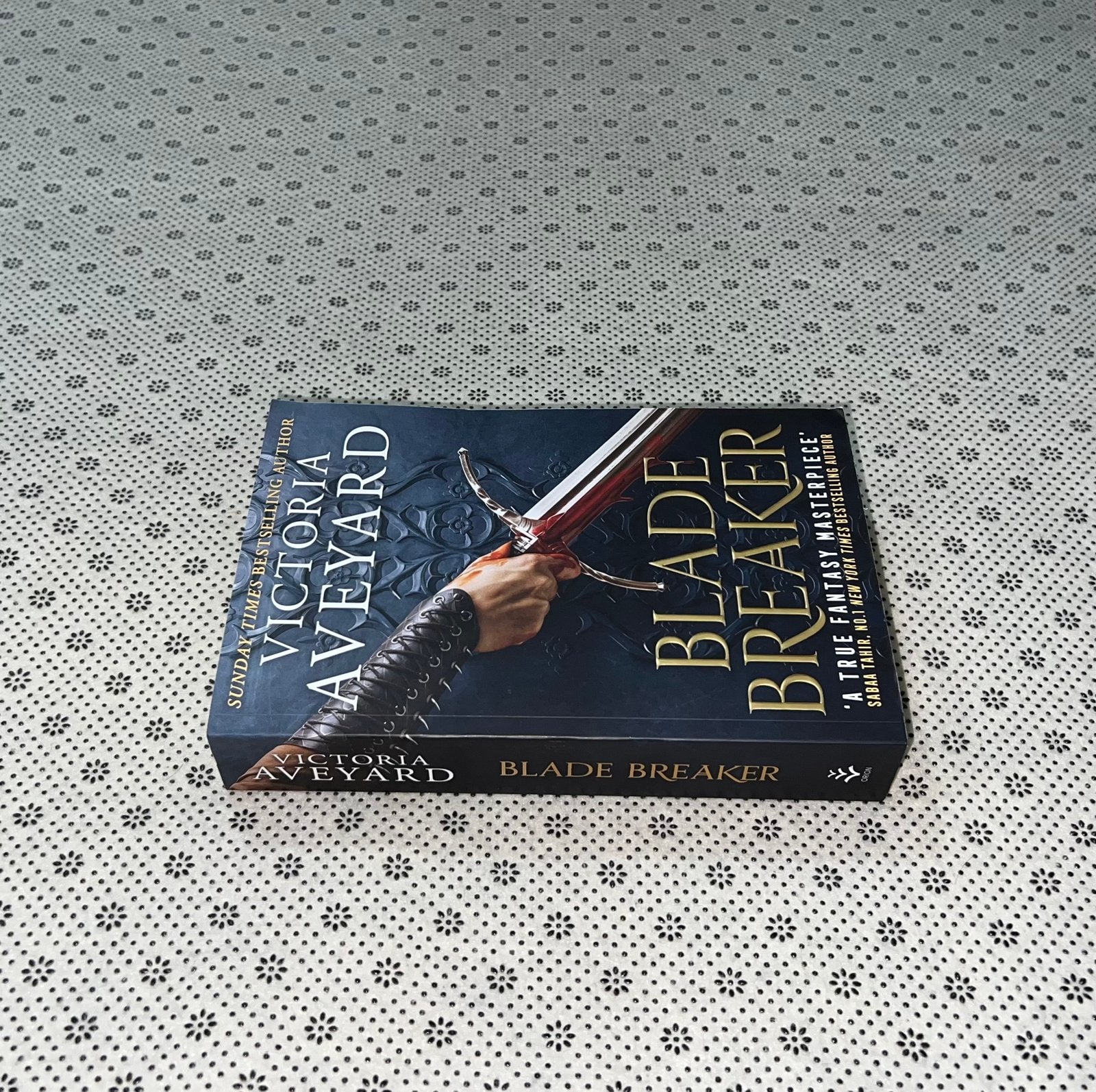 blade breaker realm breaker series book 2 by victoria aveyard