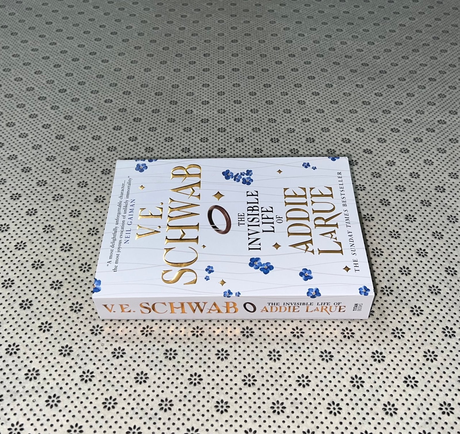 the invisible life of addie larue sunday times bestseller by v e schwab