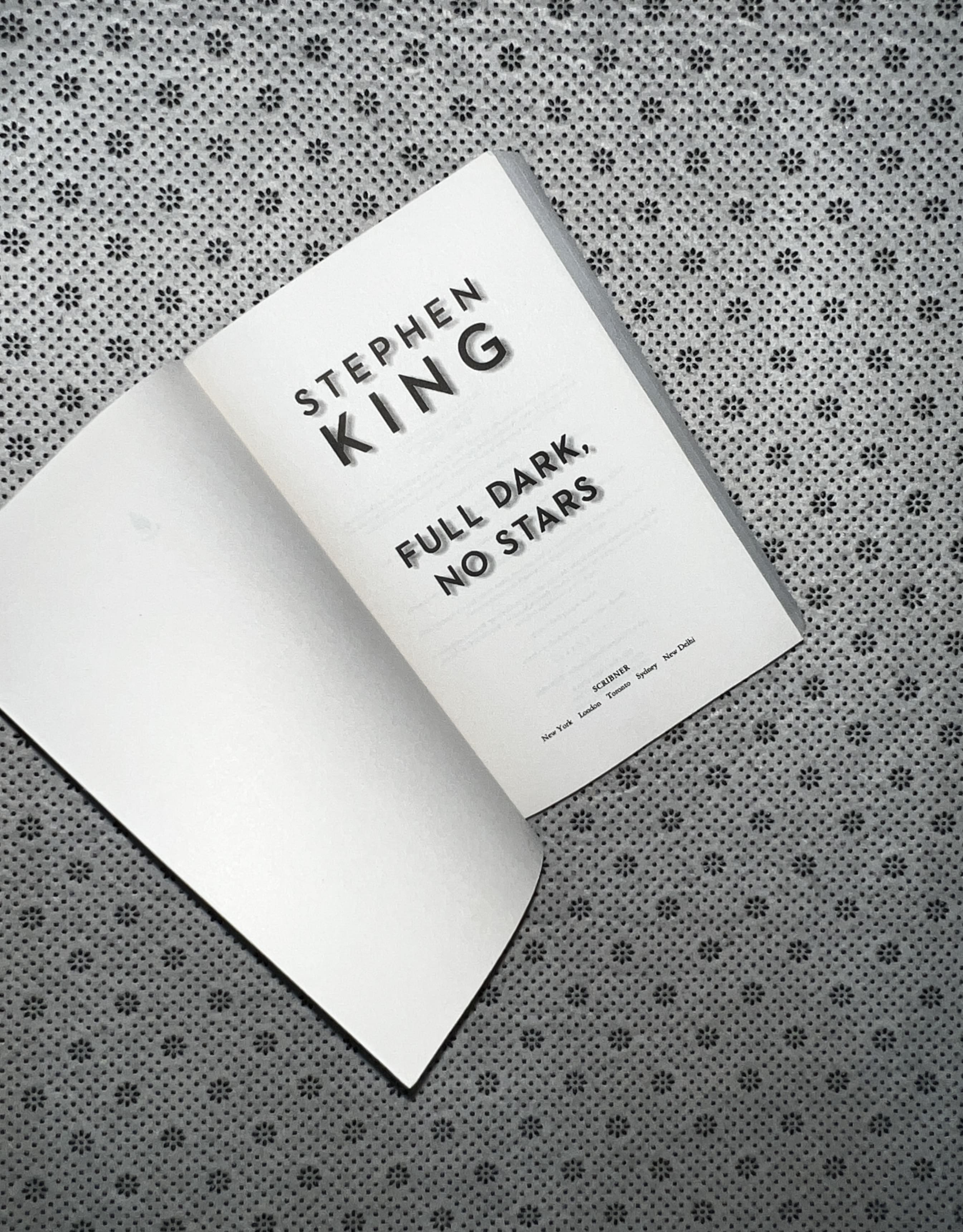 FULL DARK, NO STARS by Stephen King