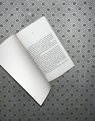 SLAUGHTERHOUSE 5 by Kurt Vonnegut