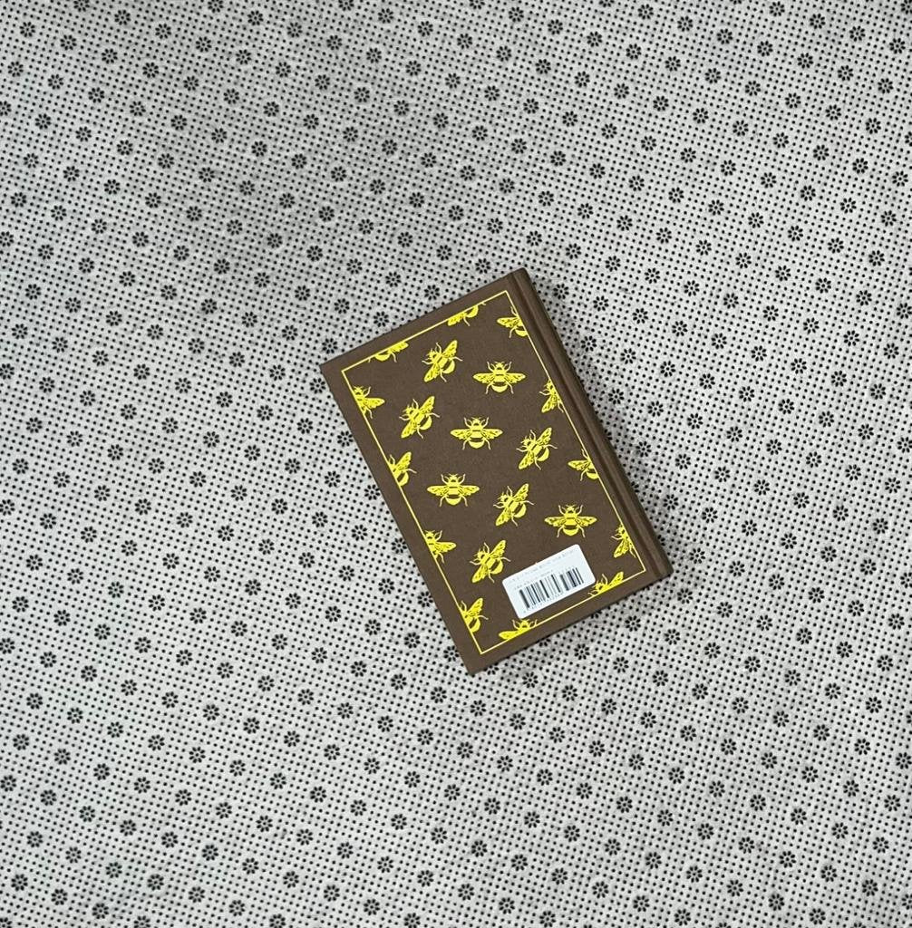 far from the madding crowd penguin clothbound classics by thomas hardy