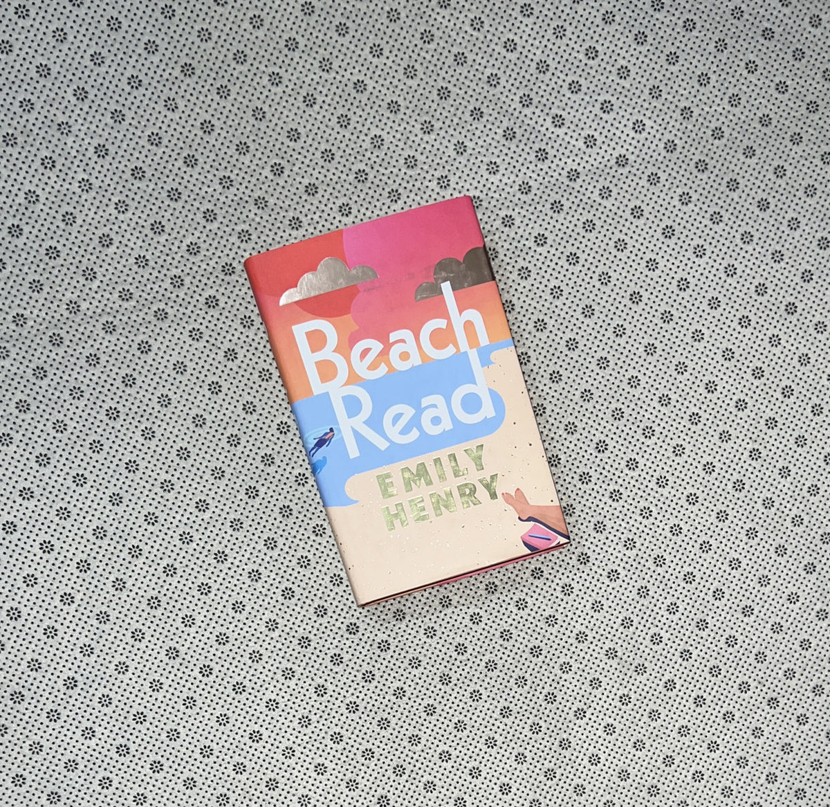 BEACH READ by Emily Henry