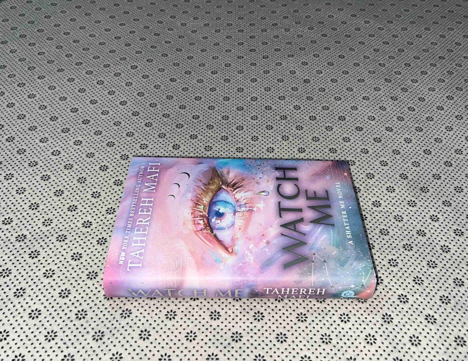 watch me shatter me the new republic series book 1 by tahereh mafi