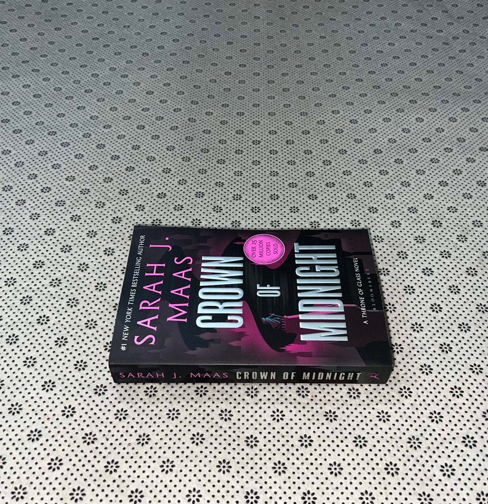crown of midnight throne of glass series book 2 by sarah j maas