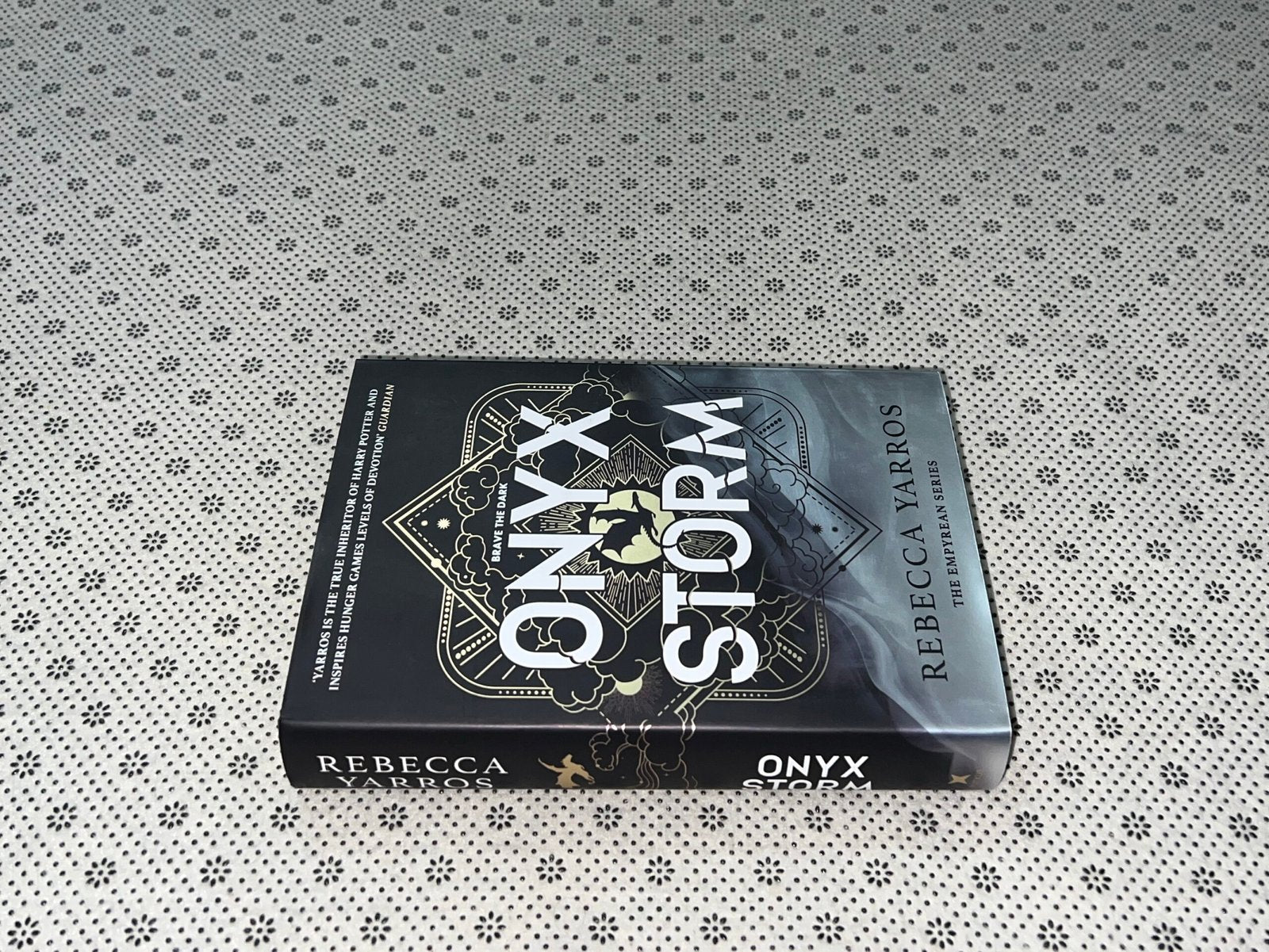 onyx storm the empyrean series book 3 by rebecca yarros