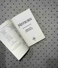 mistborn the mistborn series book 1 by brandon sanderson