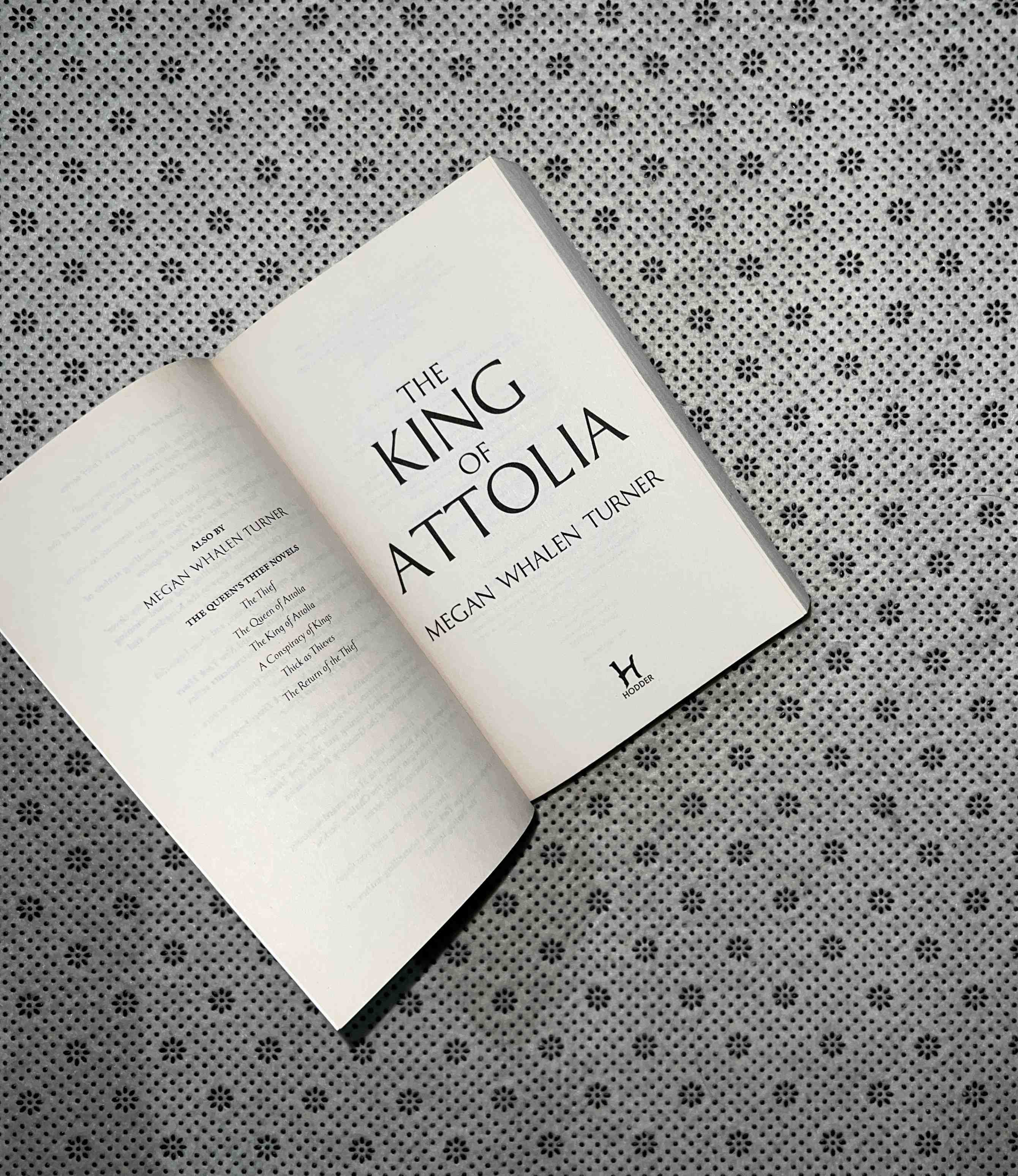 THE KING OF ATTOLIA by Megan Whalen