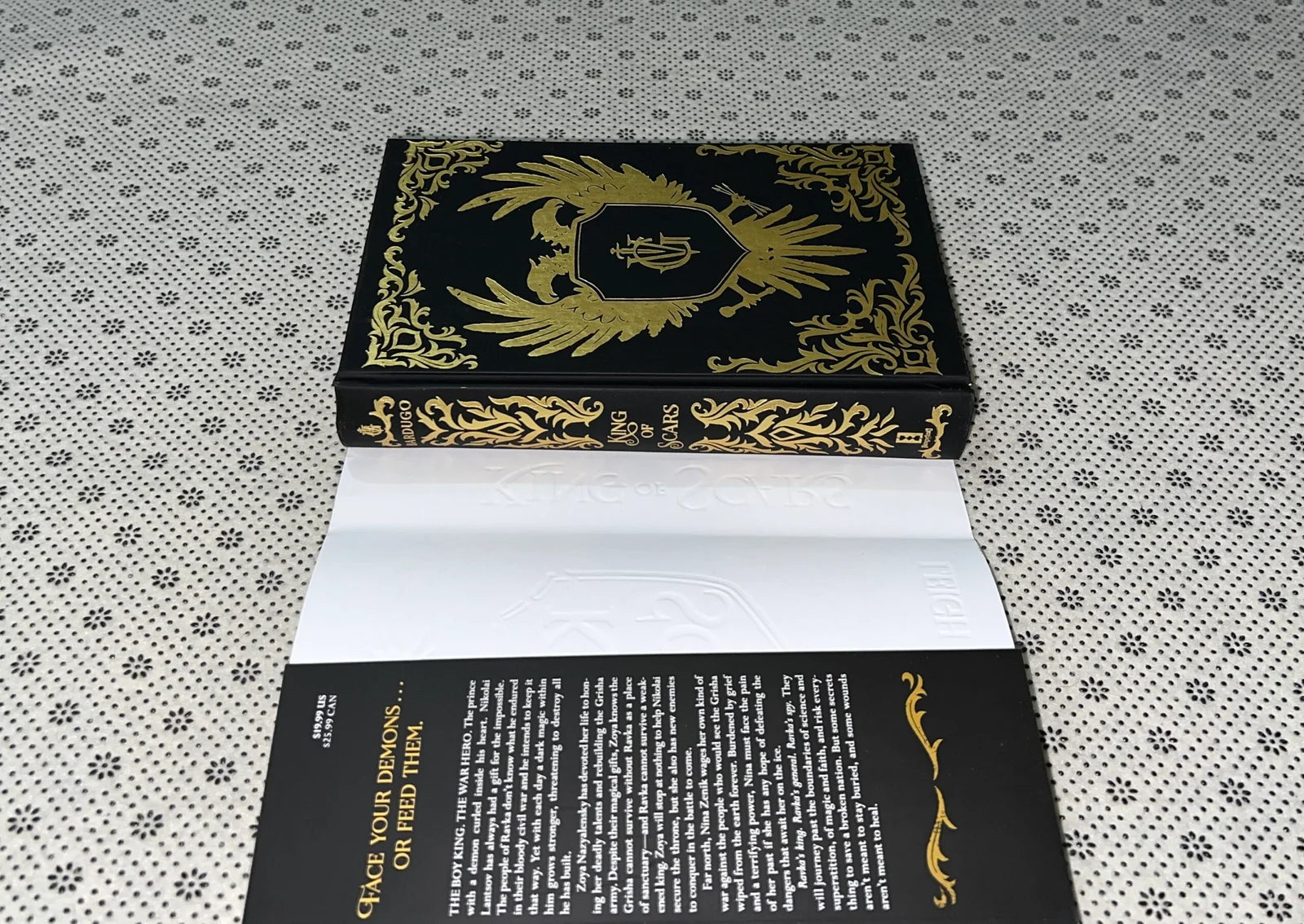 king of scars foiled cover edition king of scars duology series book 1 by leigh bardugo