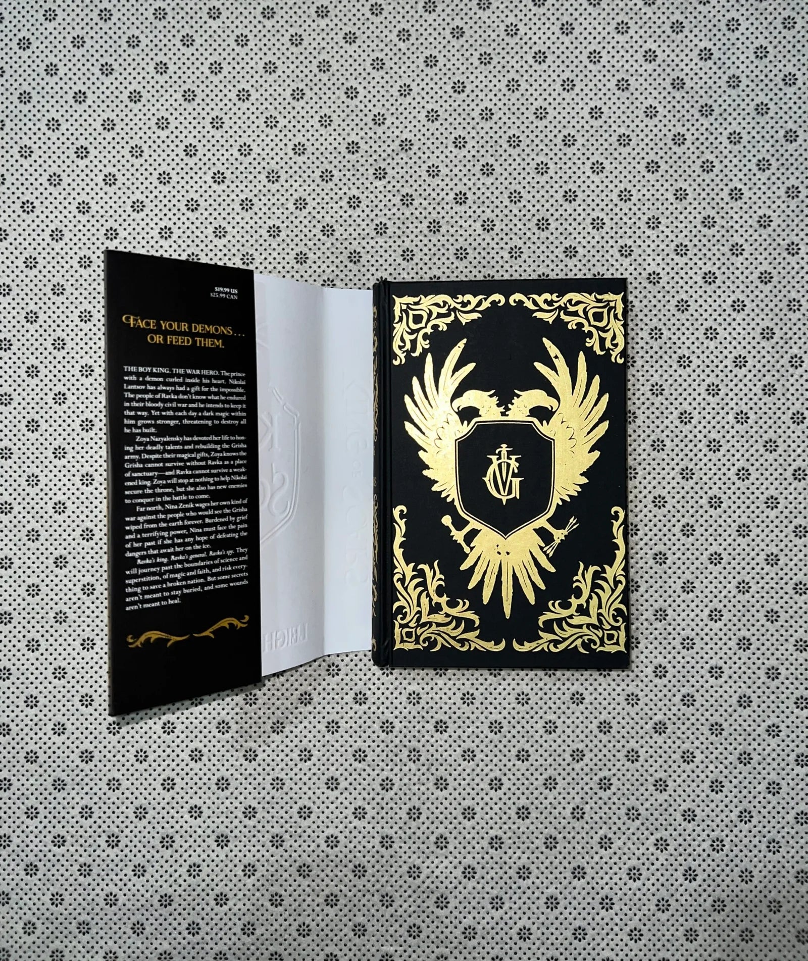 king of scars foiled cover edition king of scars duology series book 1 by leigh bardugo
