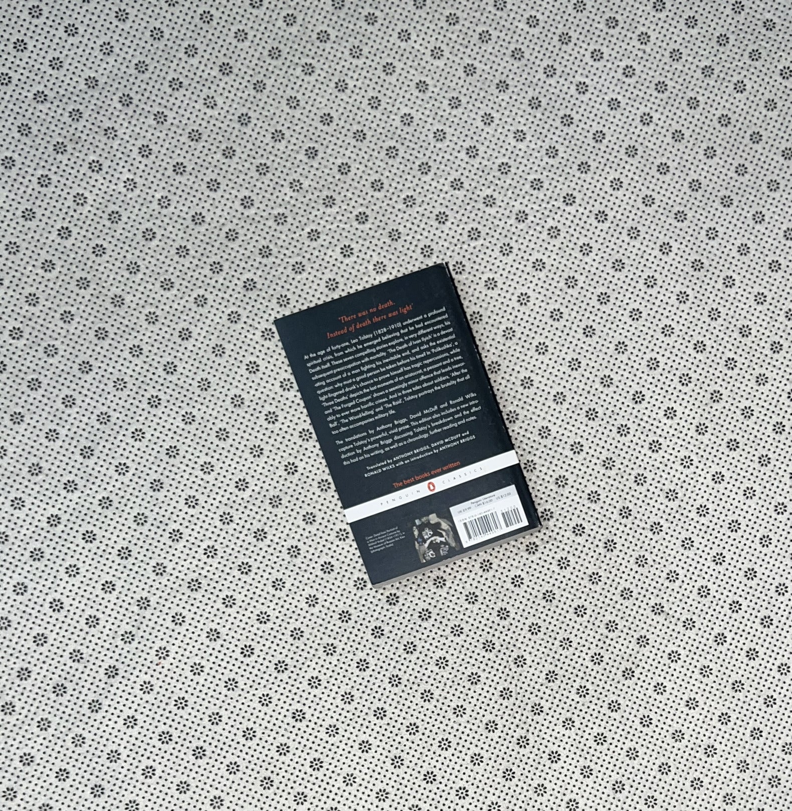 THE DEATH OF IVAN ILYICH AND OTHER STORIES (Penguin Classics) by Leo Tolstoy