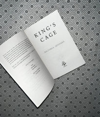 kings cage red queen series book 3 by victoria aveyard 1