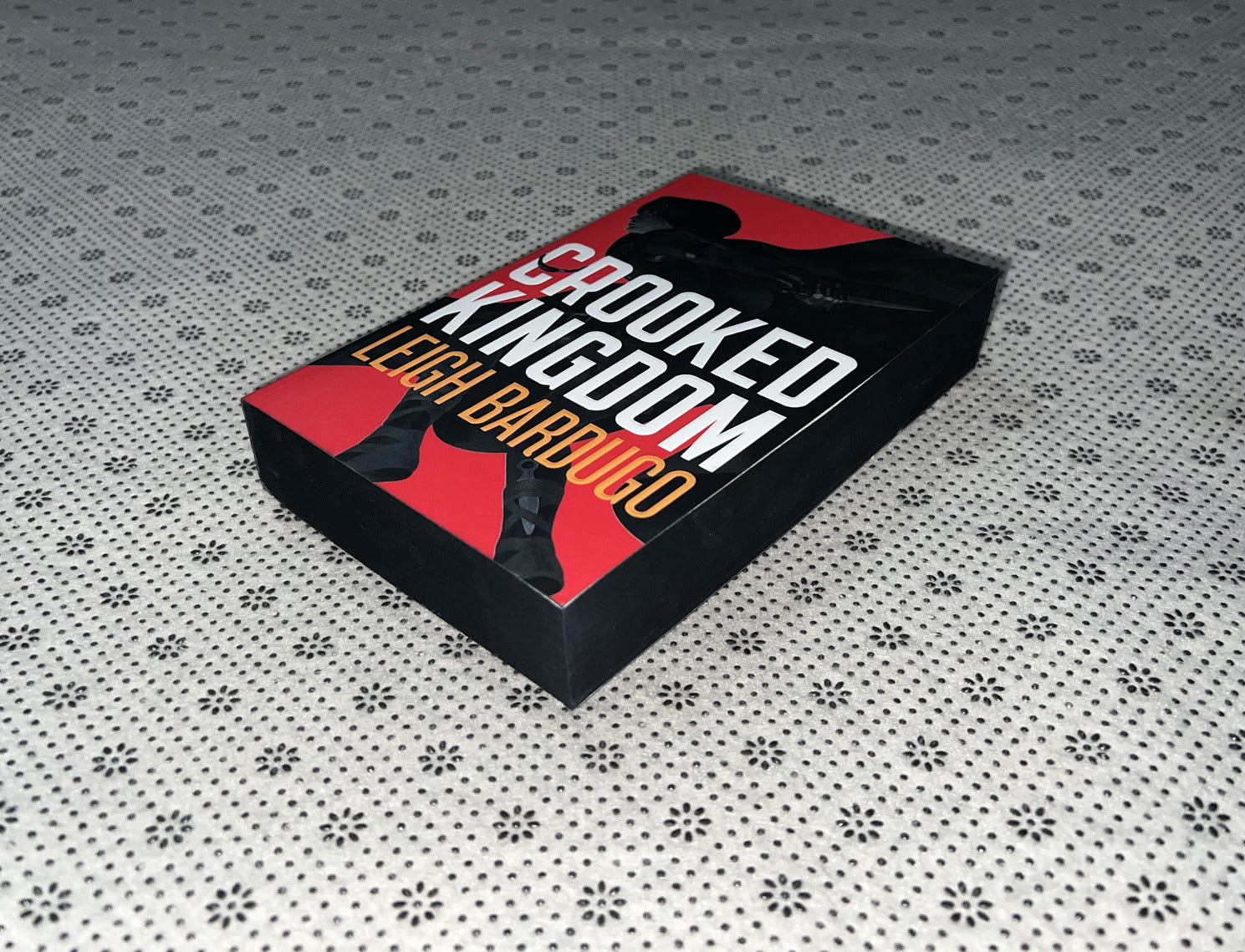CROOKED KINGDOM: Six Of Crows Series (Book 2) (Dregs Edition) by Leigh Bardugo