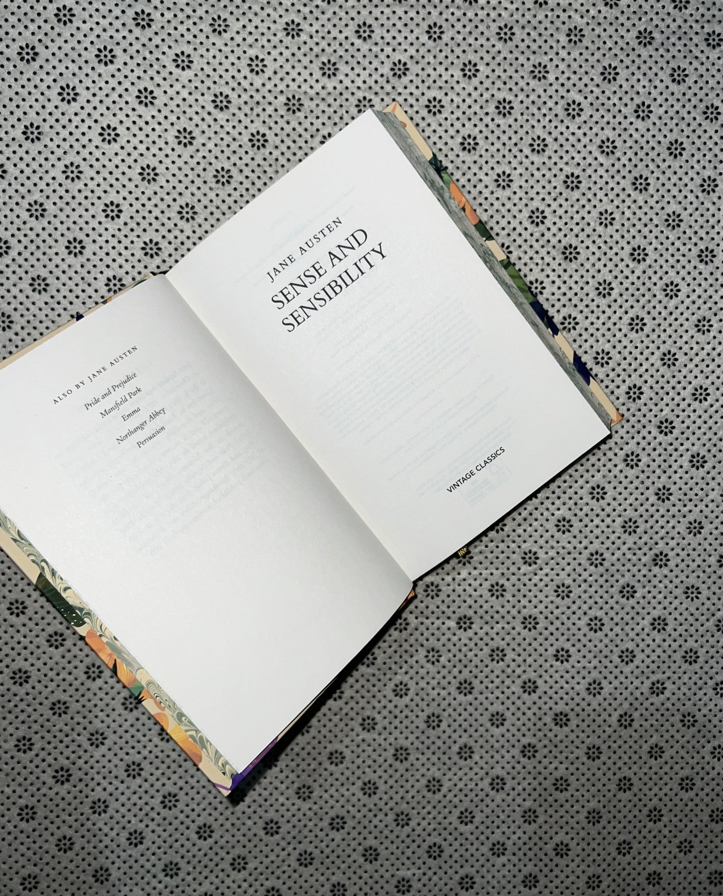 SENSE AND SENSIBILITY (Vintage Collector's Classics) by Jane Austen