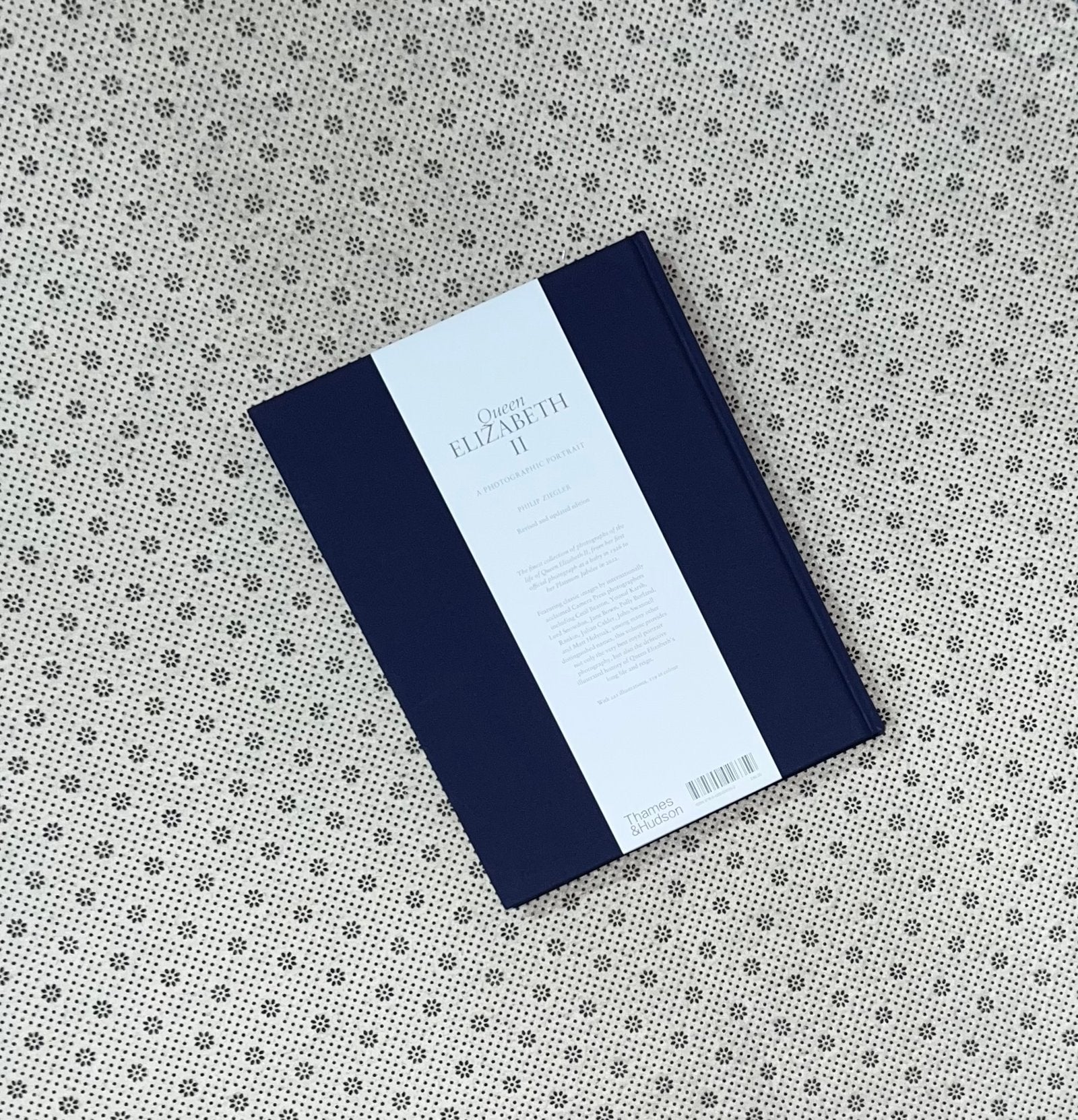 queen elizabeth 2 by jane eastoe