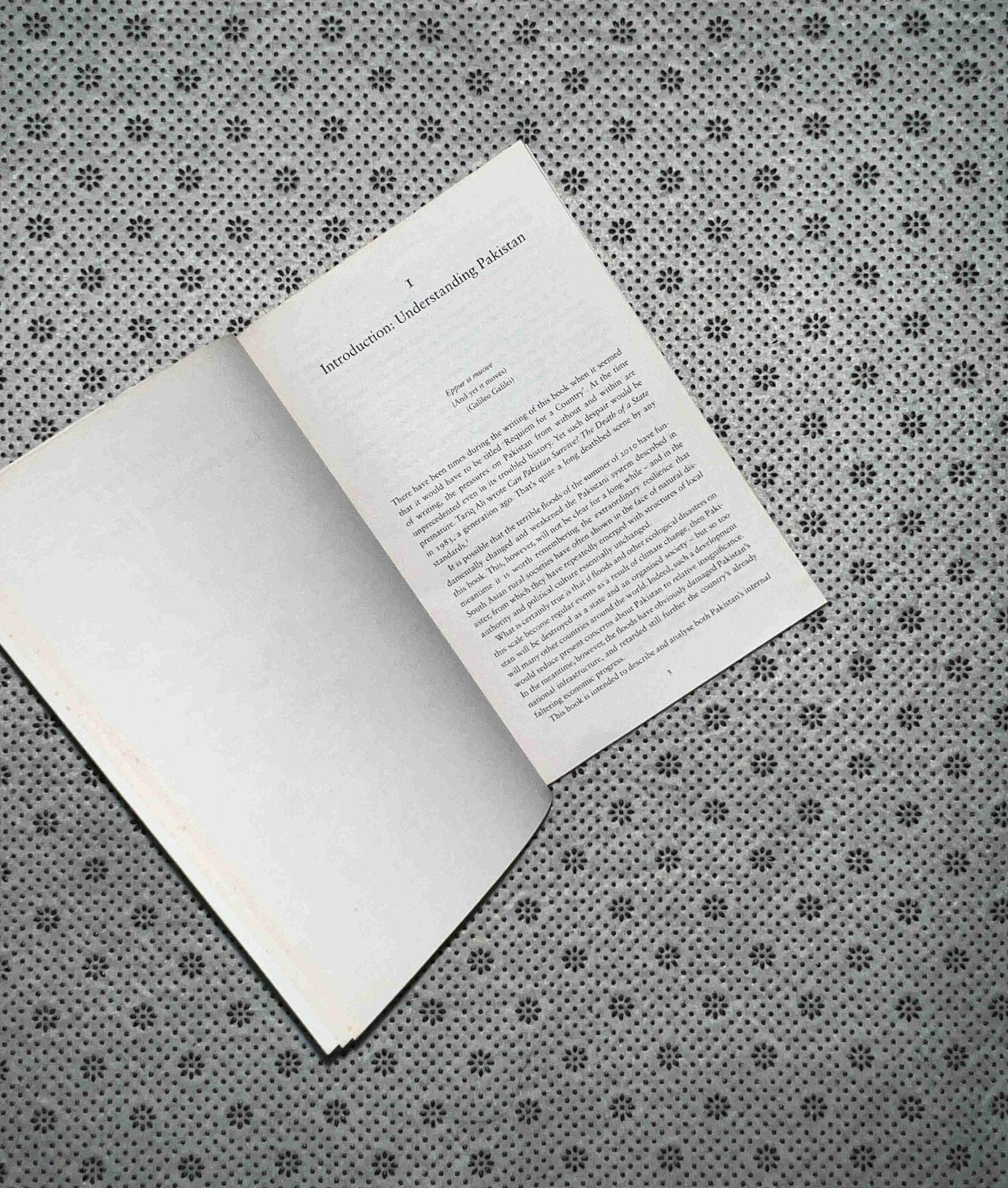 pakistan a hard country by anatol lieven