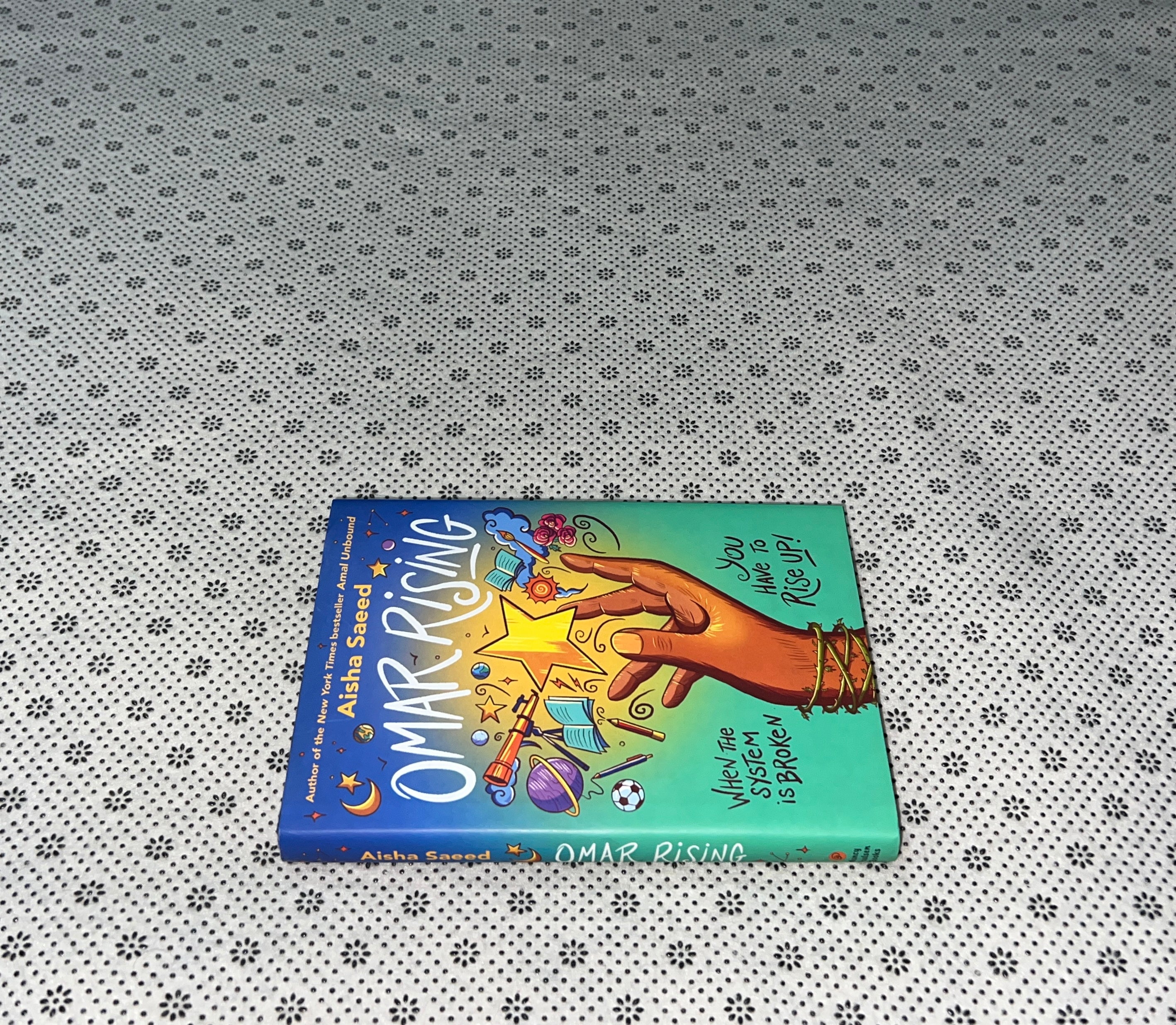 Omar Rising Objects OMAR RISING by Aisha Saeed – Booksturner